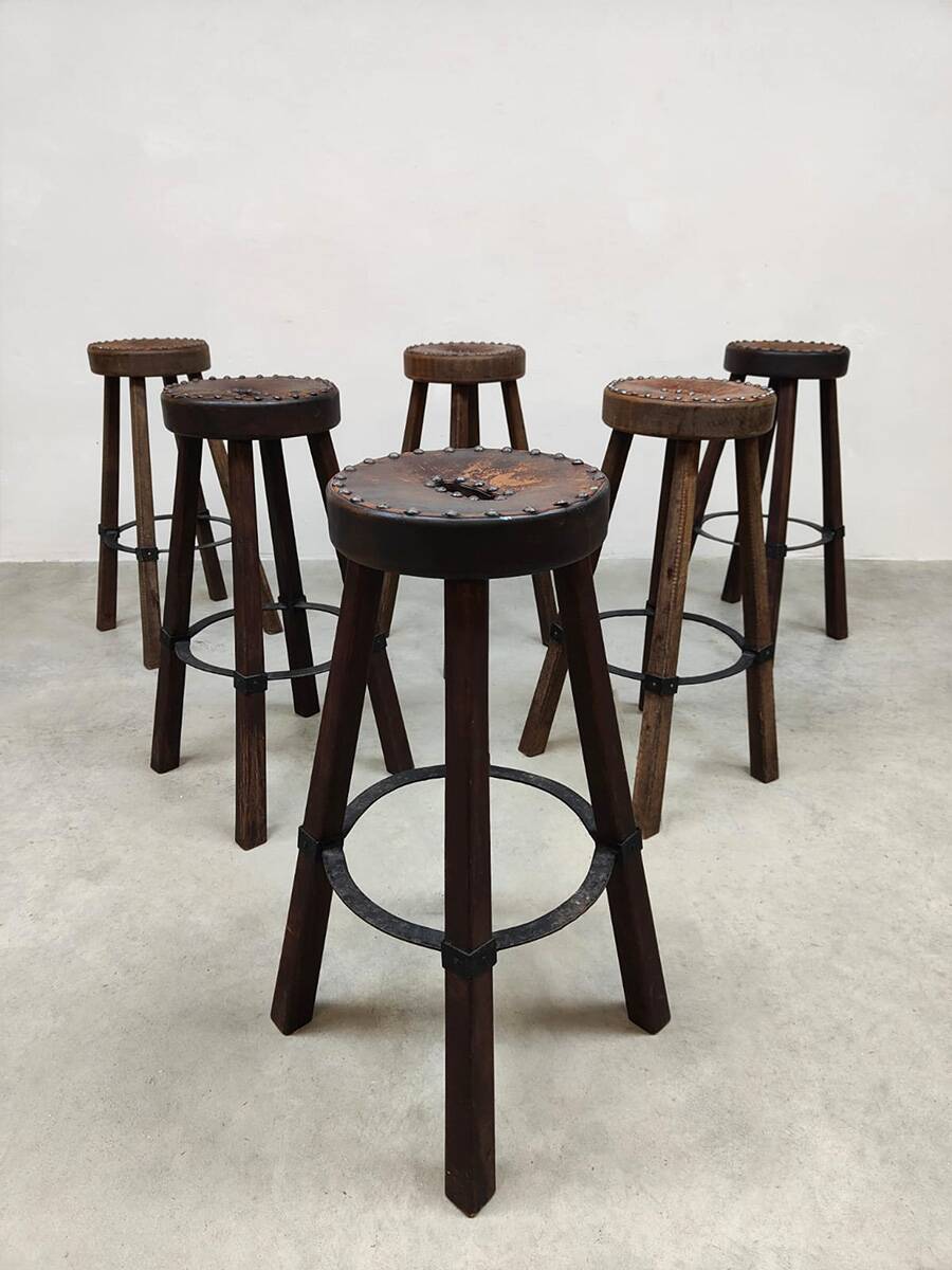 Vintage Spanish leather barstools 'Brutalism'