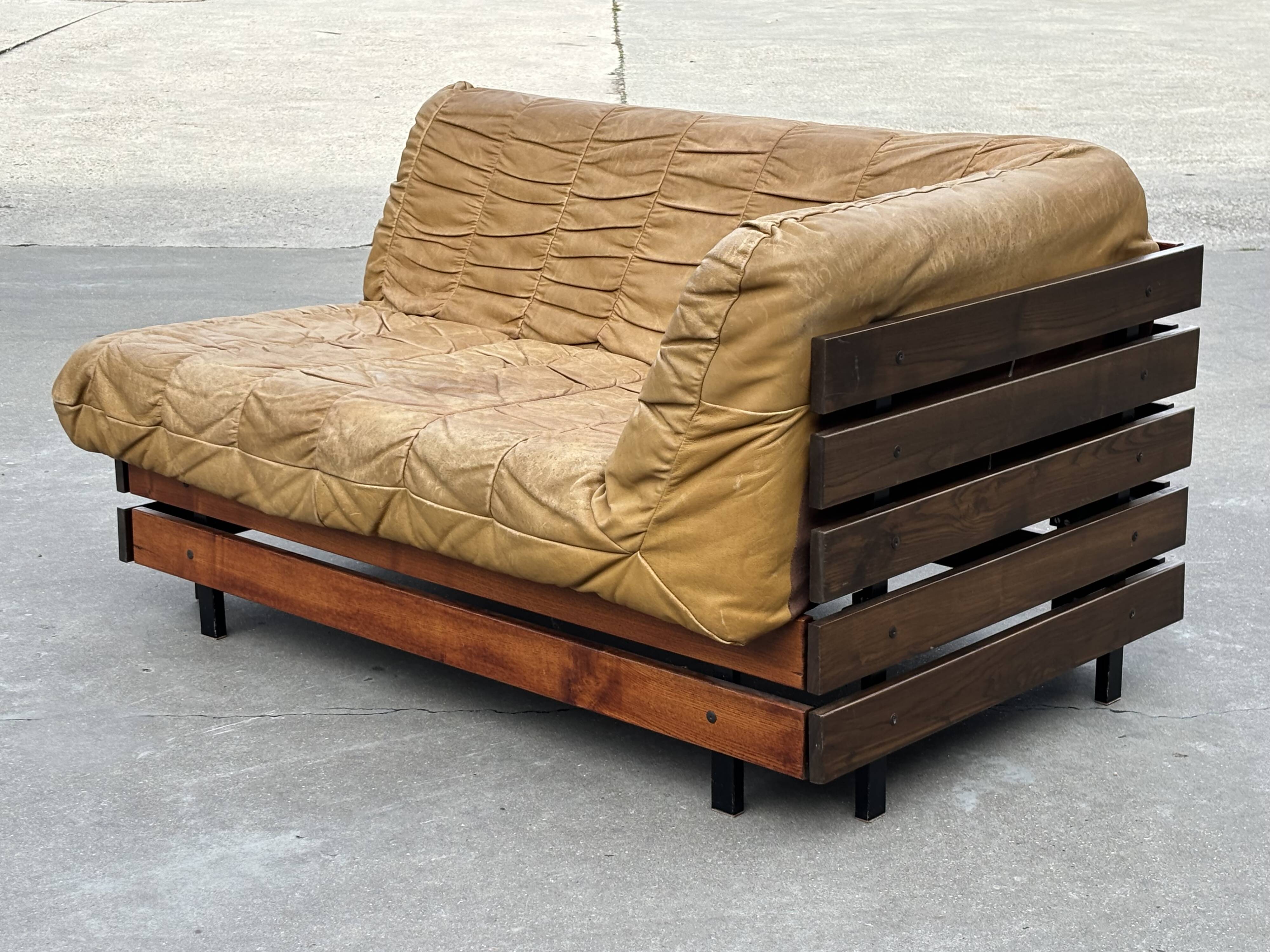 Canapé de salon Mid-Century en cuir cognac petit modèle