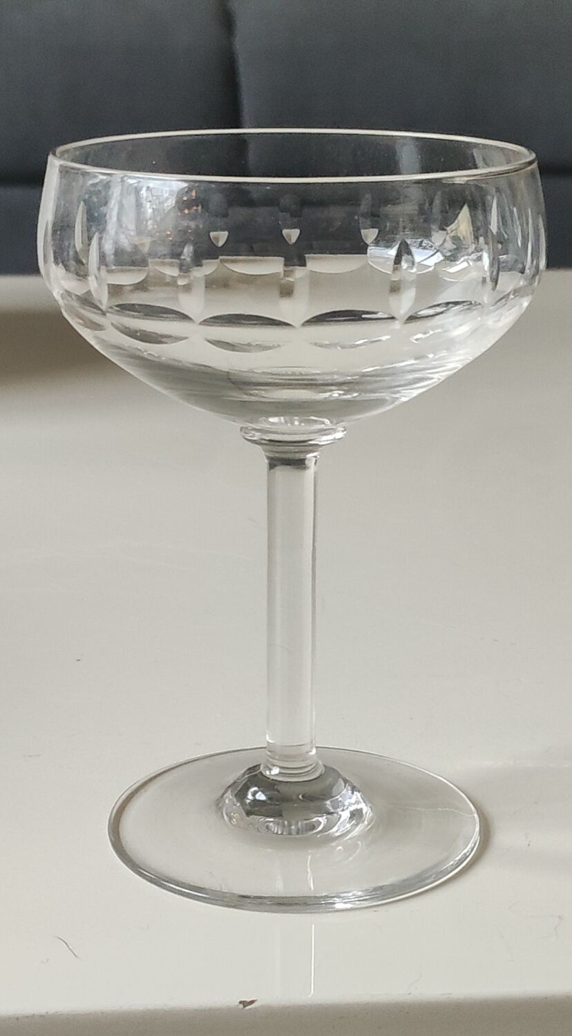 Lot of 6 x Champagne Coupes/Verreries Doyen. Art Deco. In half crystal.