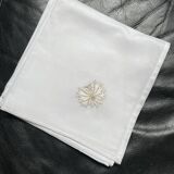 set of 4 new embroidered towels