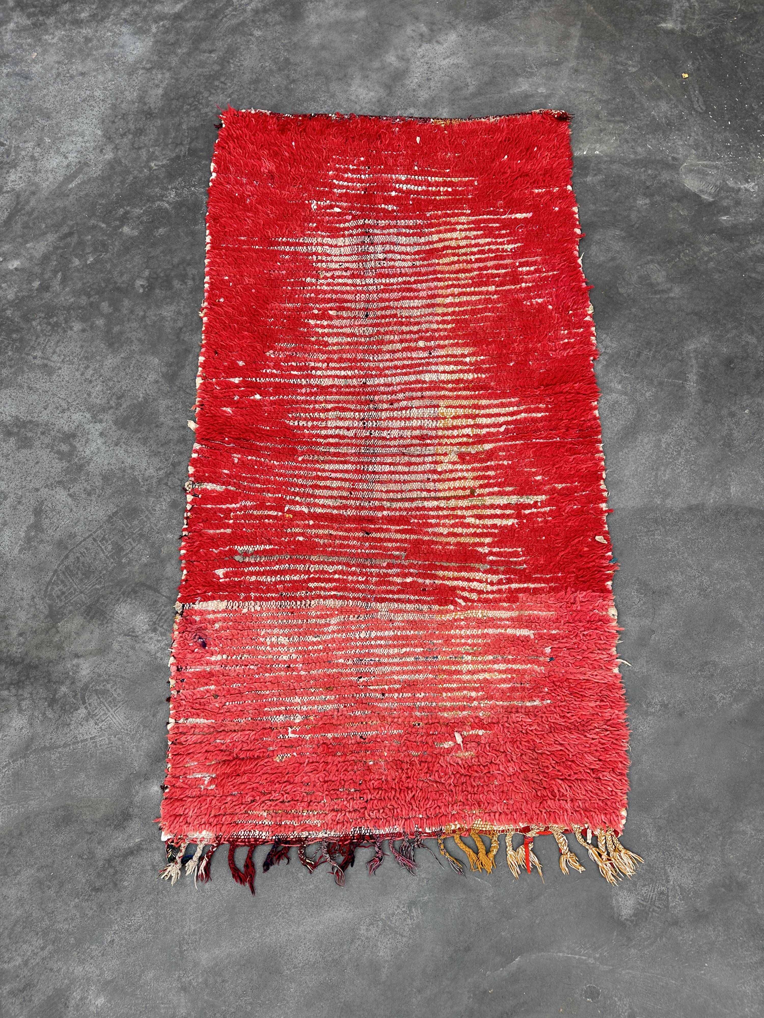 Moroccan rug Beni M'guild red - 154 x 82 cm