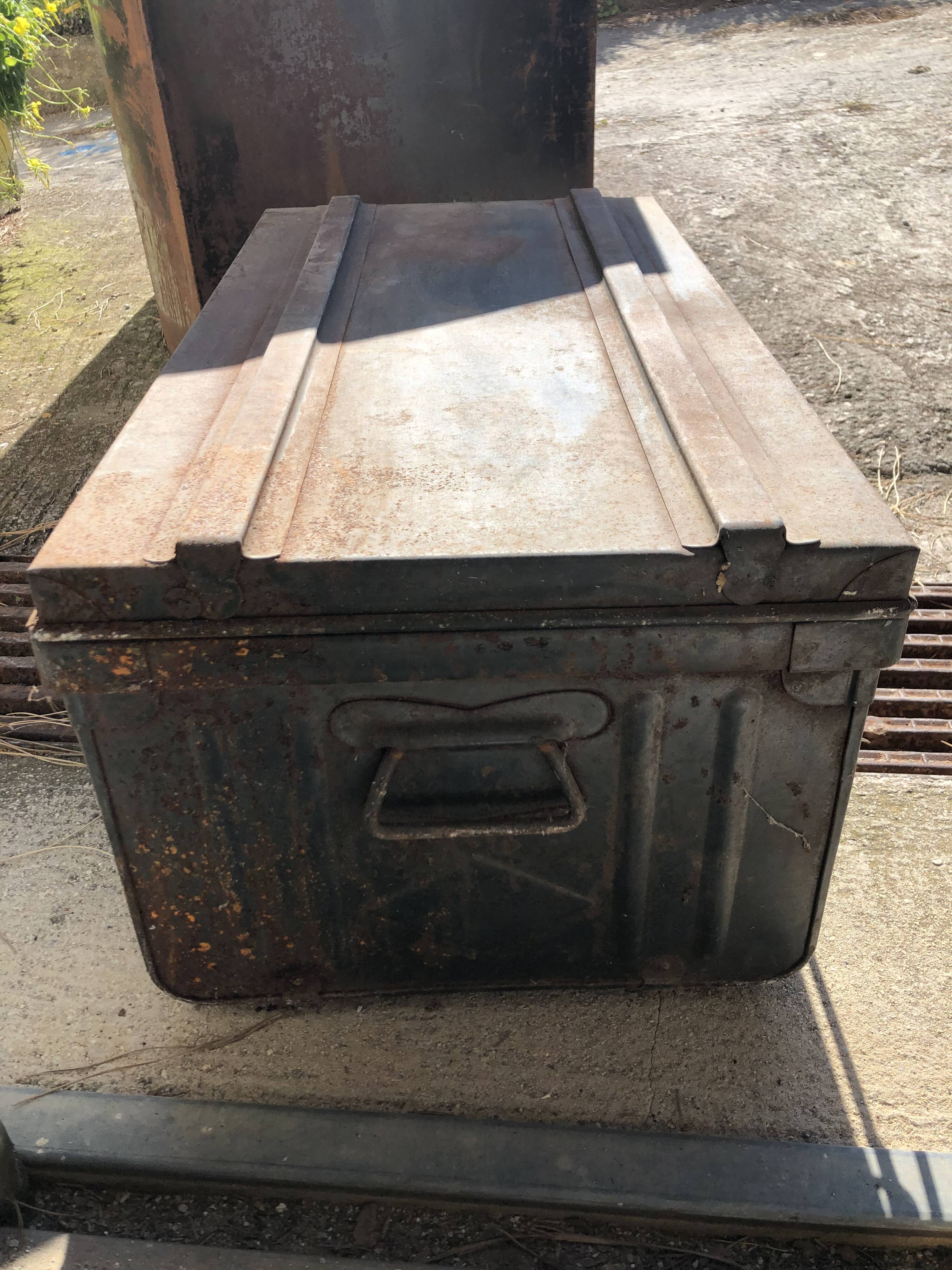 Metal storage trunk