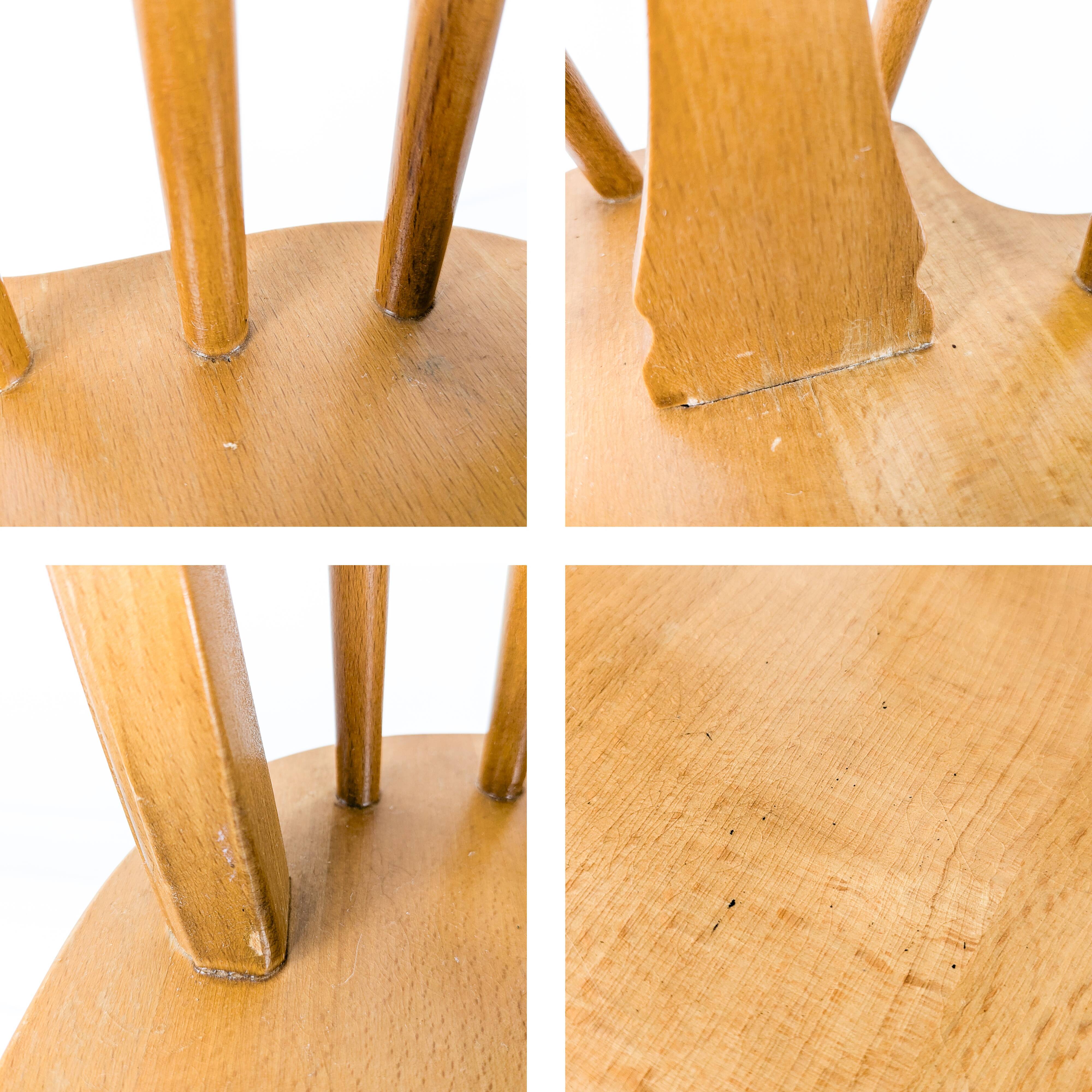 Paire de chaises vintage bois clair, dossier à barreaux, style campagne chic