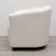 Chauffeuse en simili cuir blanc