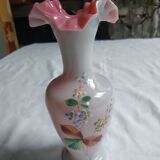 2 vases in pink opaline