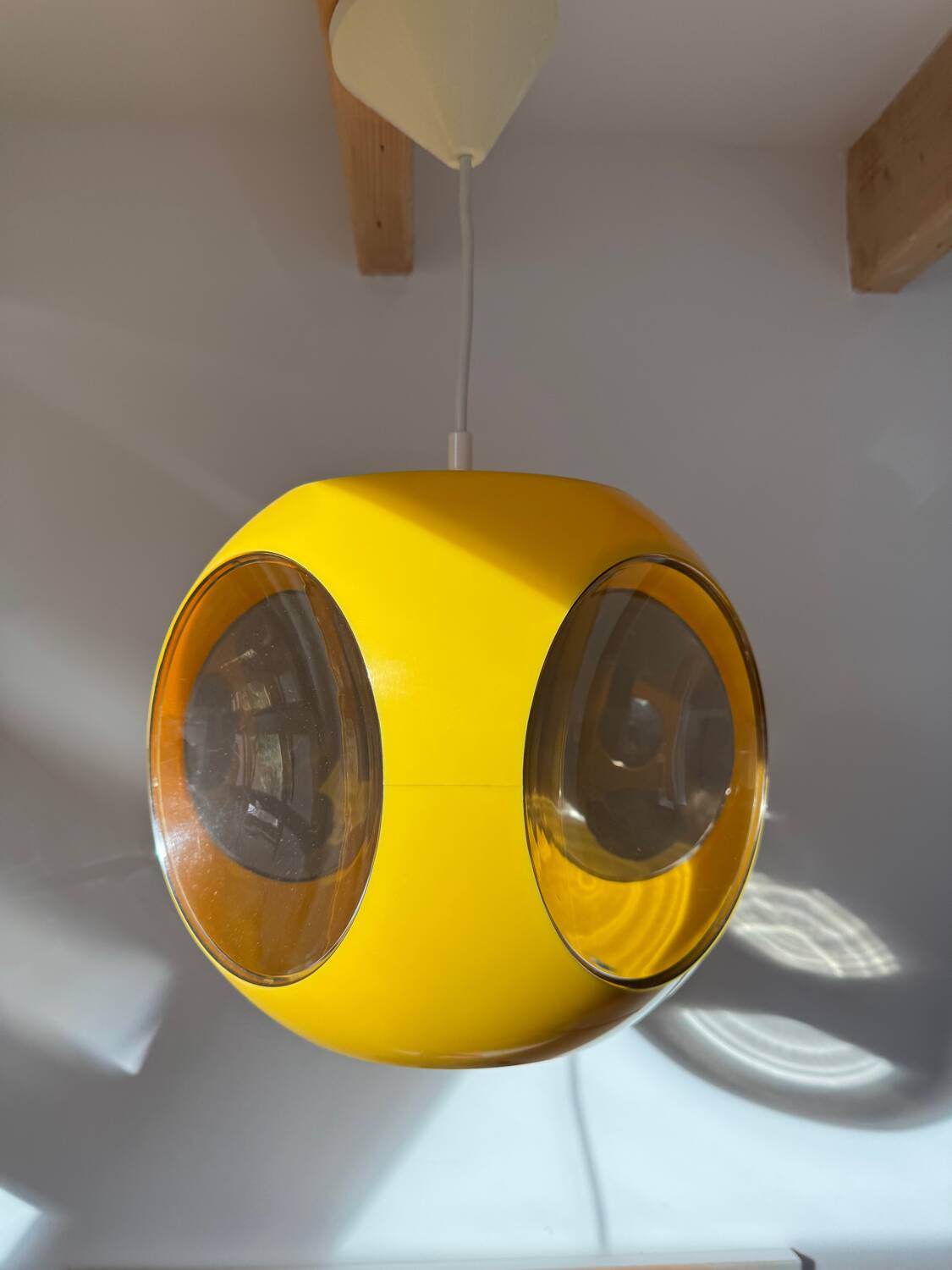 Yellow UFO Space Age suspension attributed to Luigi Colani, 1970s.