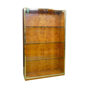 vitrine du milieu du