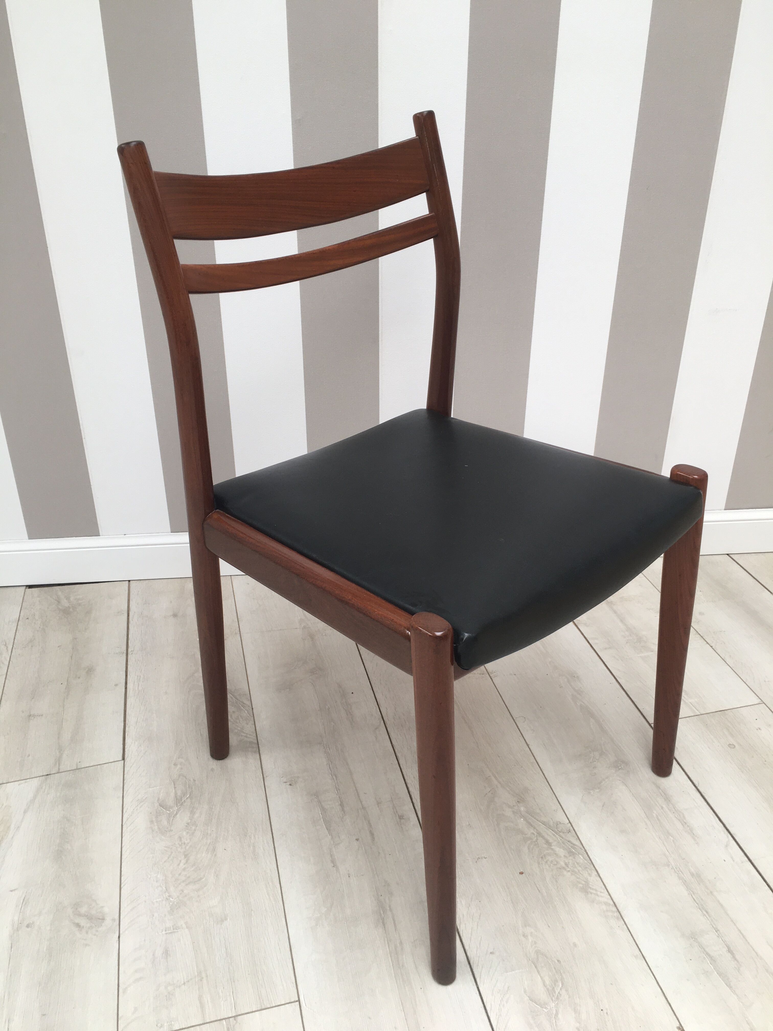 Lot of 6 chairs gessef 60 years