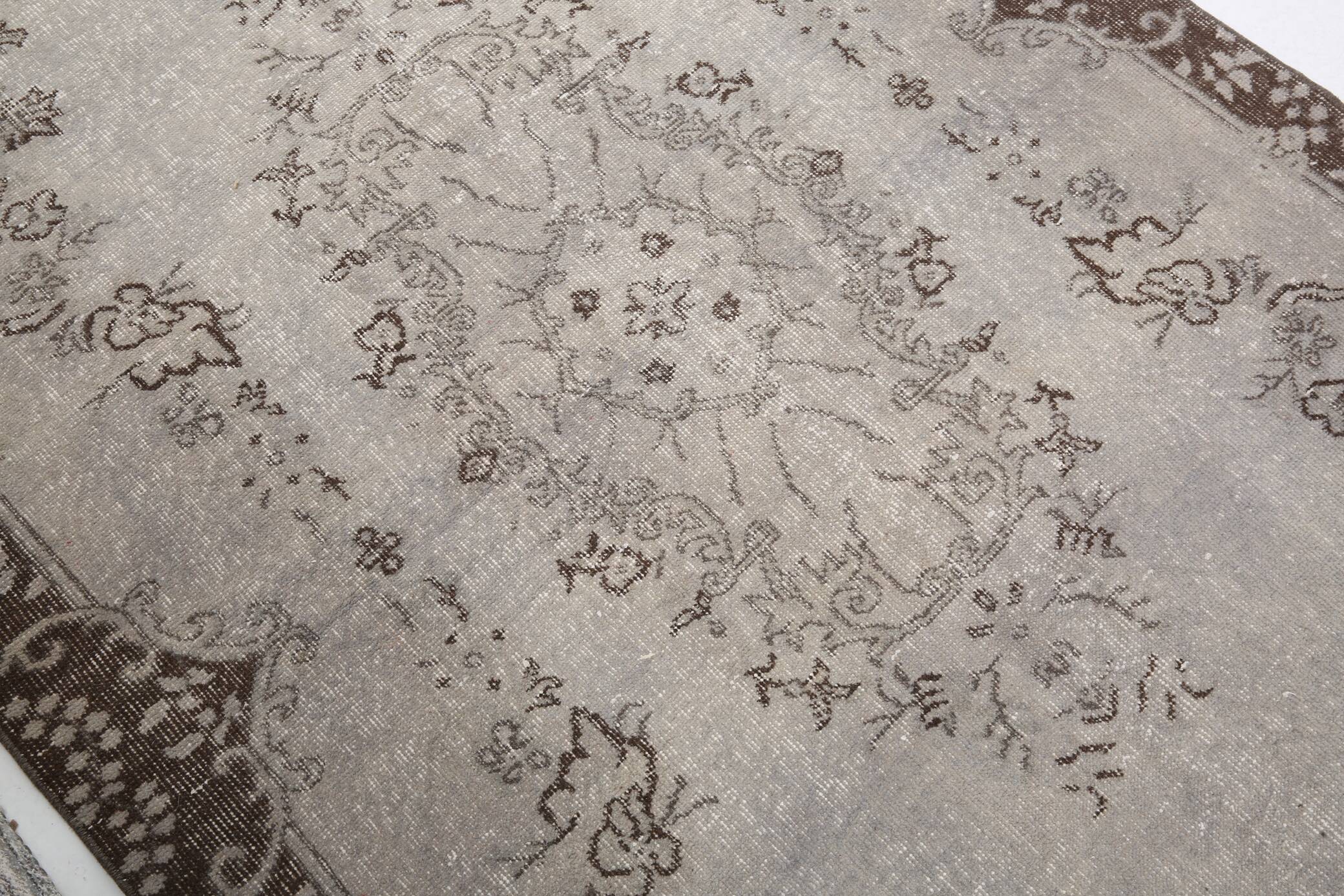 Rug For Living Room Classic Turkish Vintage Rug, 134x244Cm