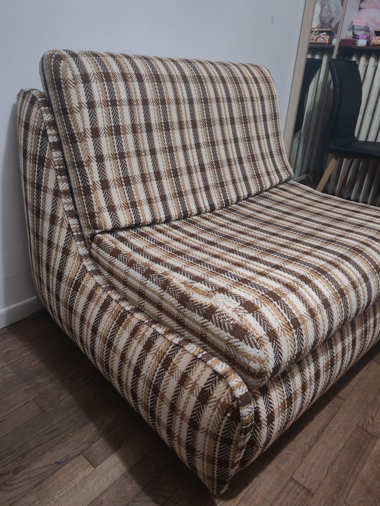 Convertible armchair from the 70s/80s.