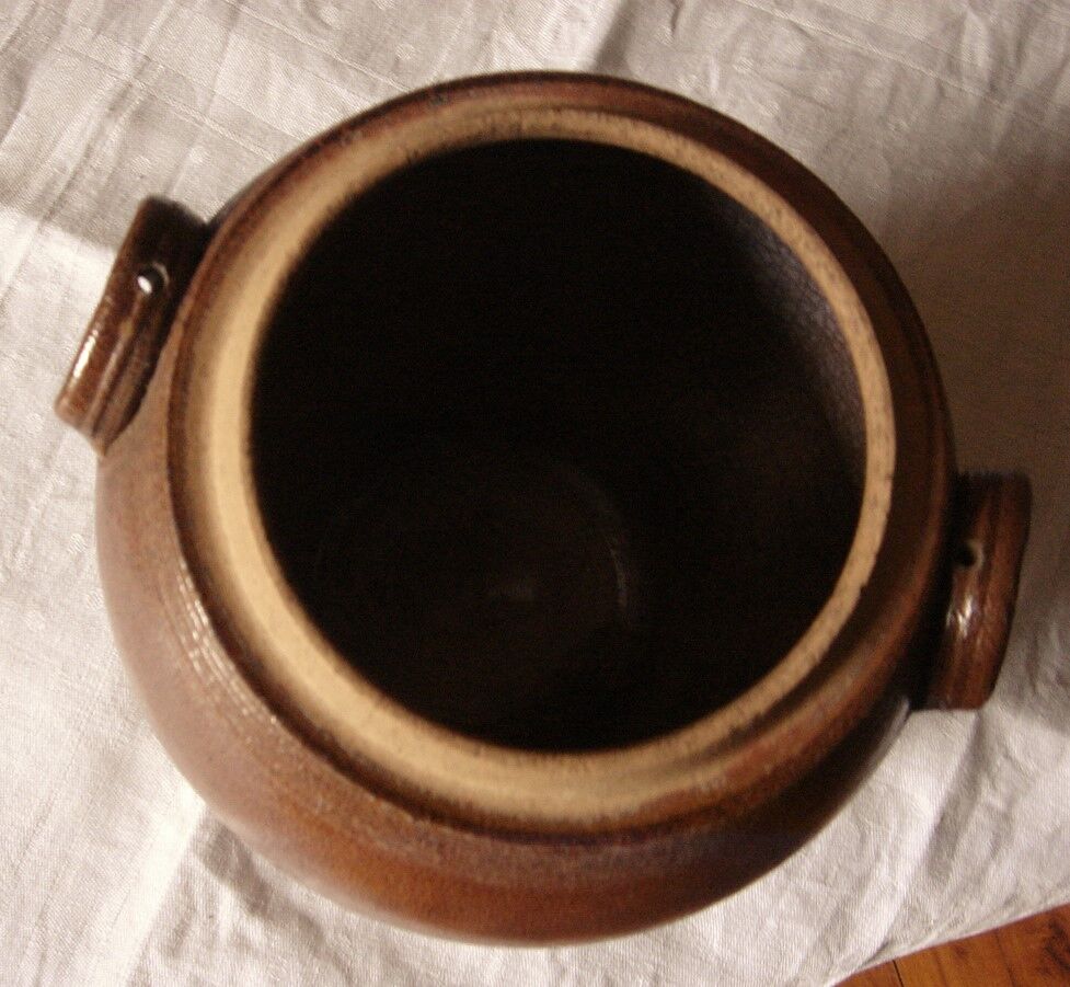 Terracotta pot