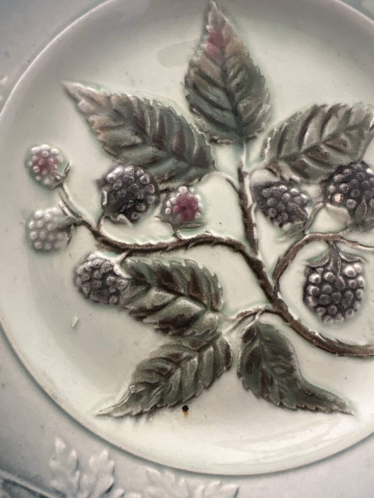 Ensemble de 4 Assiettes à dessert en Barbotine