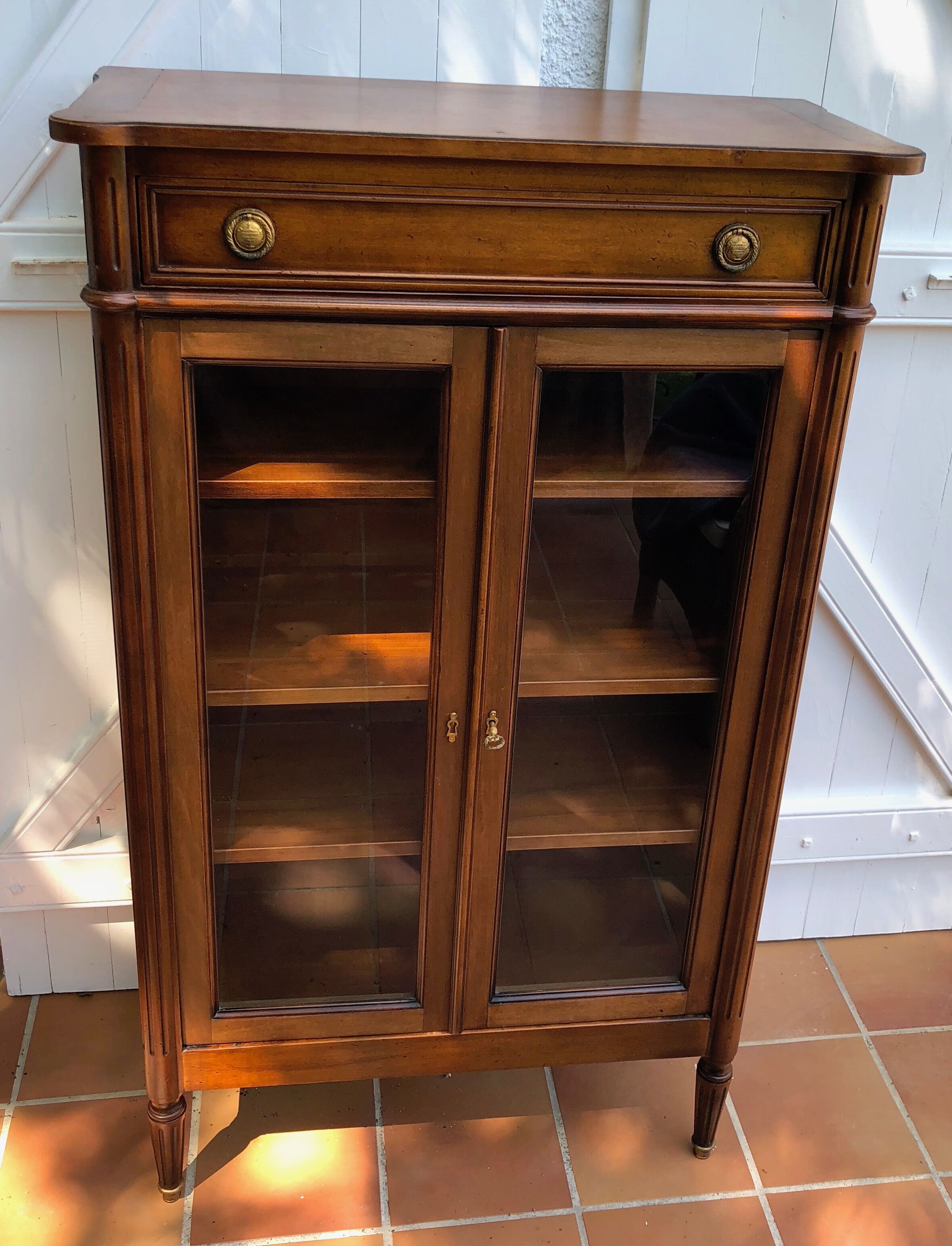 Library small glass of Louis XVI style