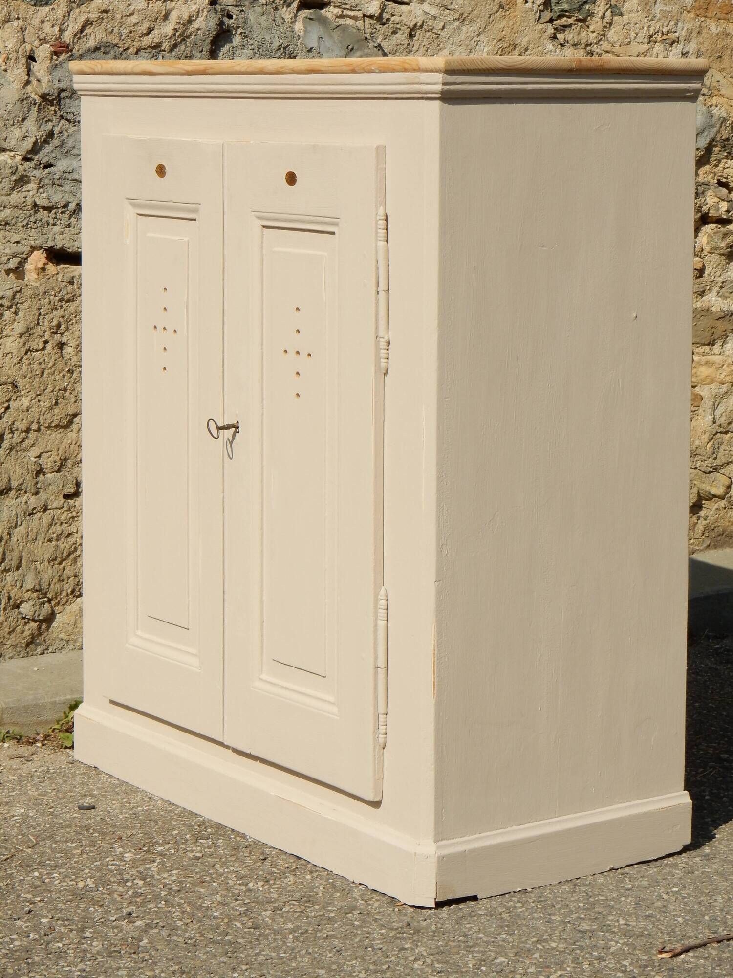 Antique workshop furniture - Patinated Parisian sideboard - Tradesman's furniture