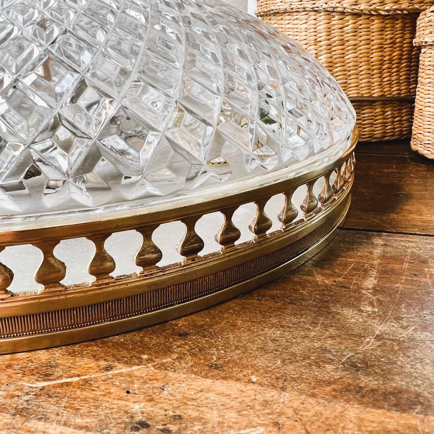 Large vintage ceiling lamp in chiseled glass and brass 34 cm