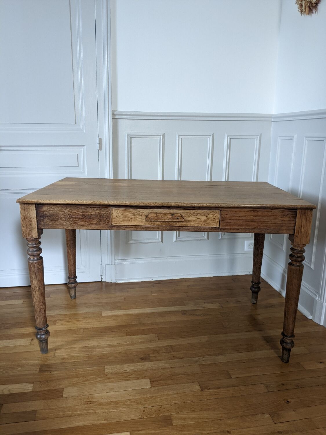 Farm table with turned legs