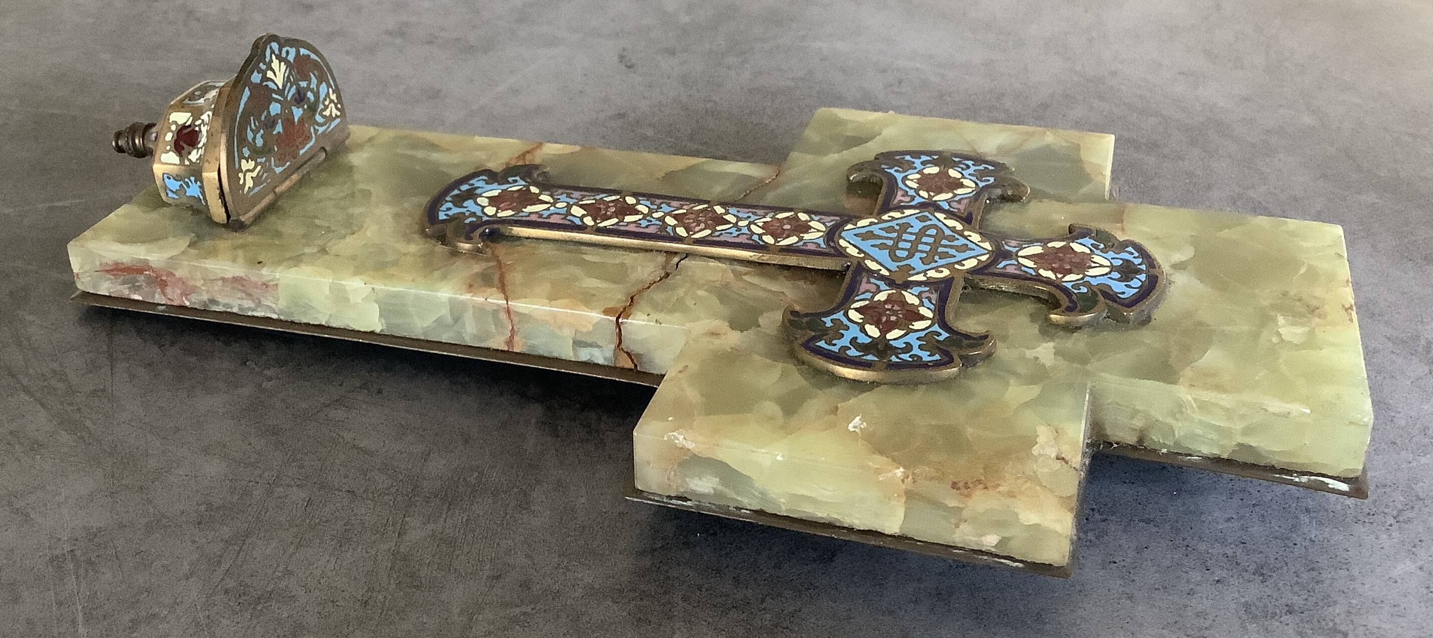 Wall cross with a holy water font in enamel and onyx, 19th century.