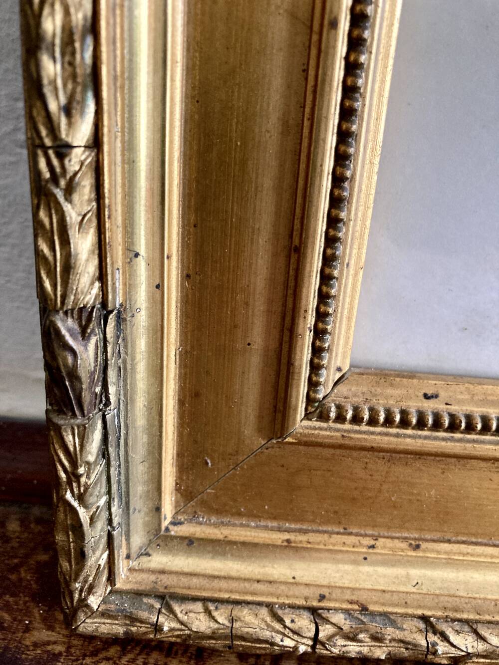 Antique lithograph Le Charivari 1844 framed – 19th-century gilded frame