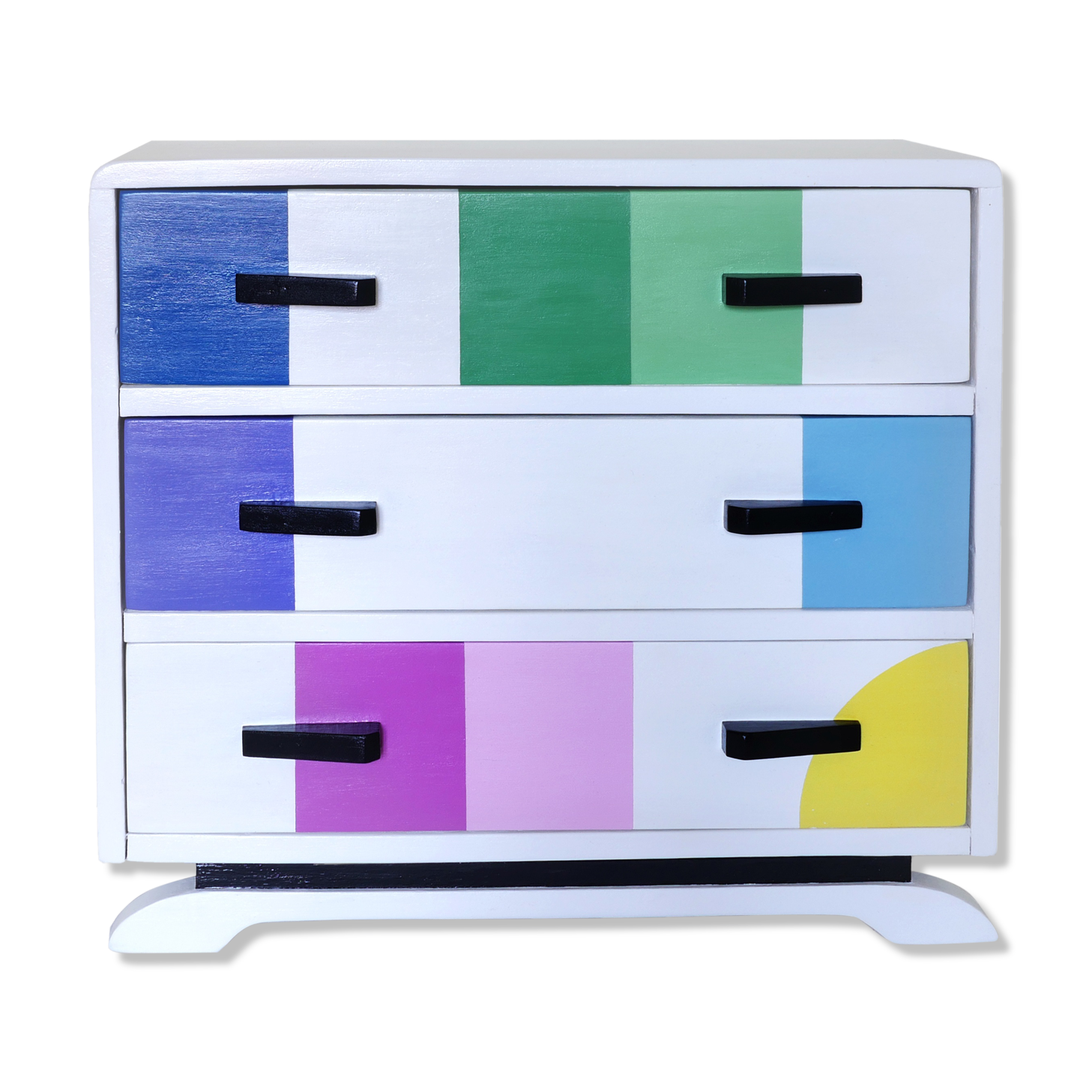 Doll chest of drawers