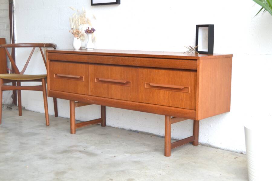 Vintage Scandinavian enfilade English sideboard * 152.5 cm *