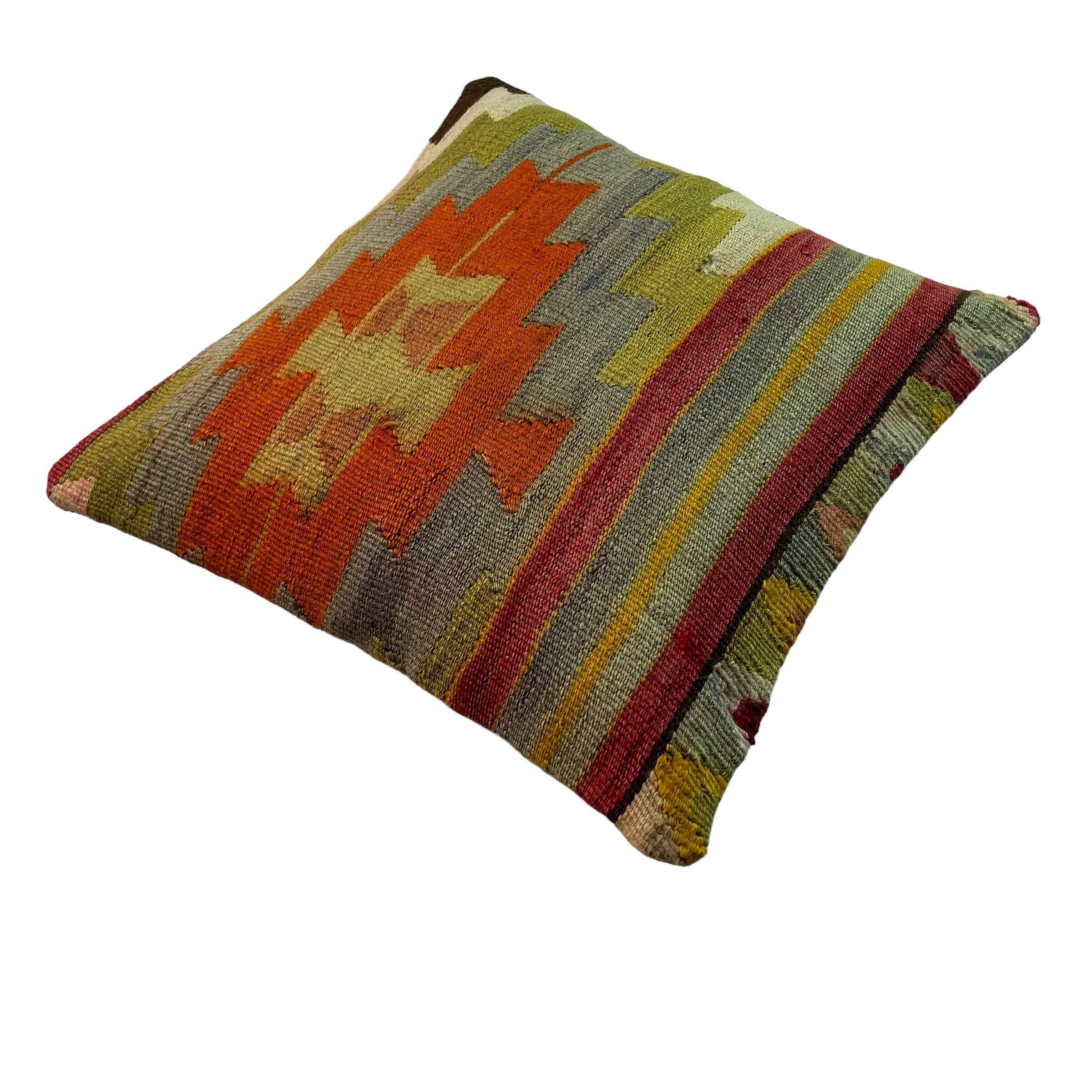Vintage turkish kilim cushion cover , 40 x 40 cm