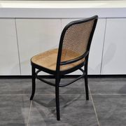 Lot de 4 chaises n°811 d’après Hoffmann, années 1990