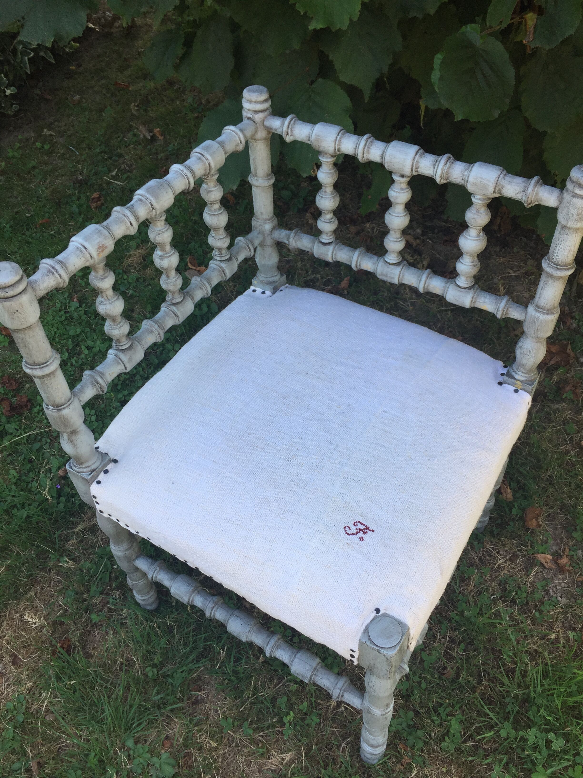 Corner antique chair