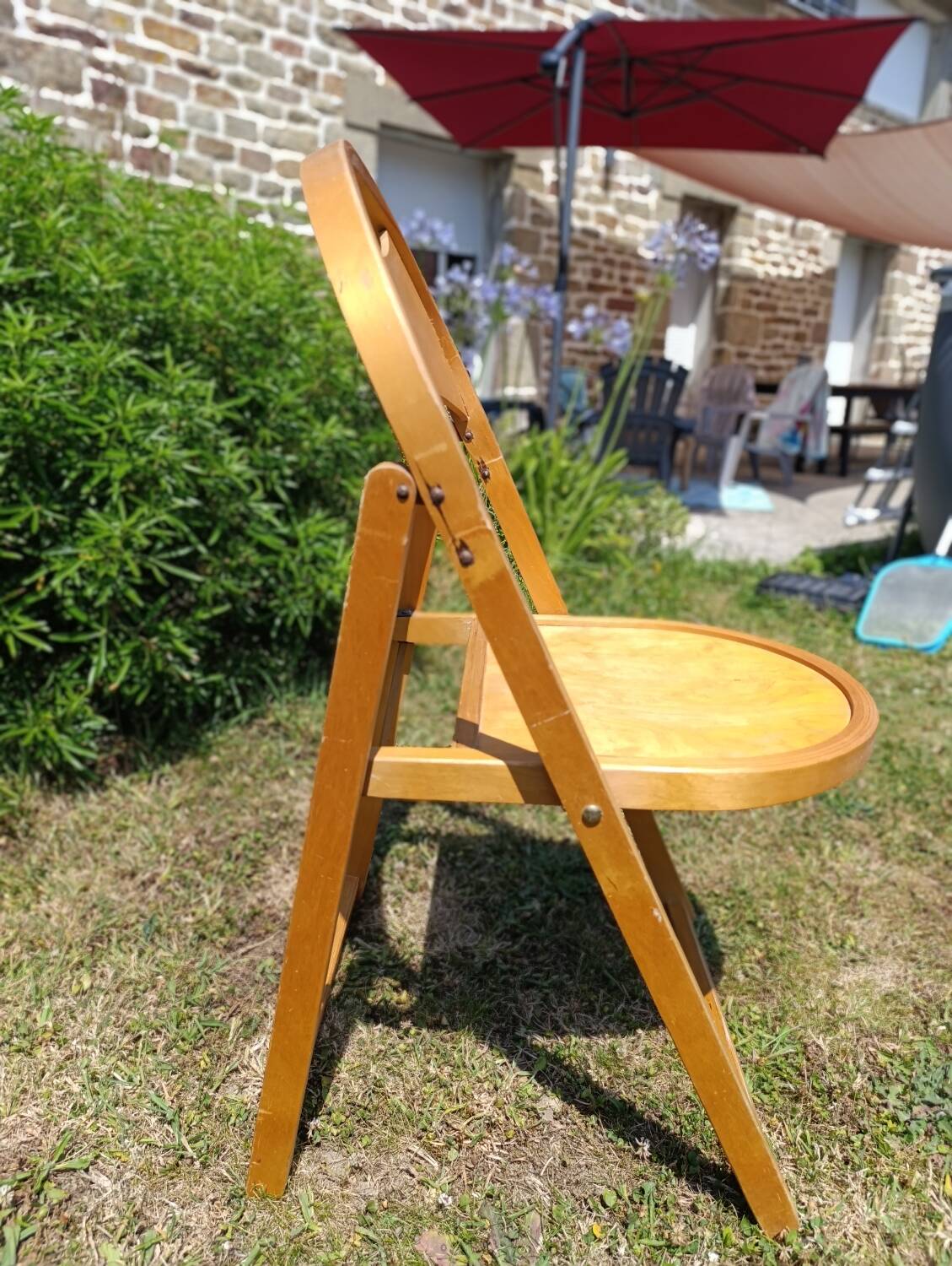 OTK folding wooden chair