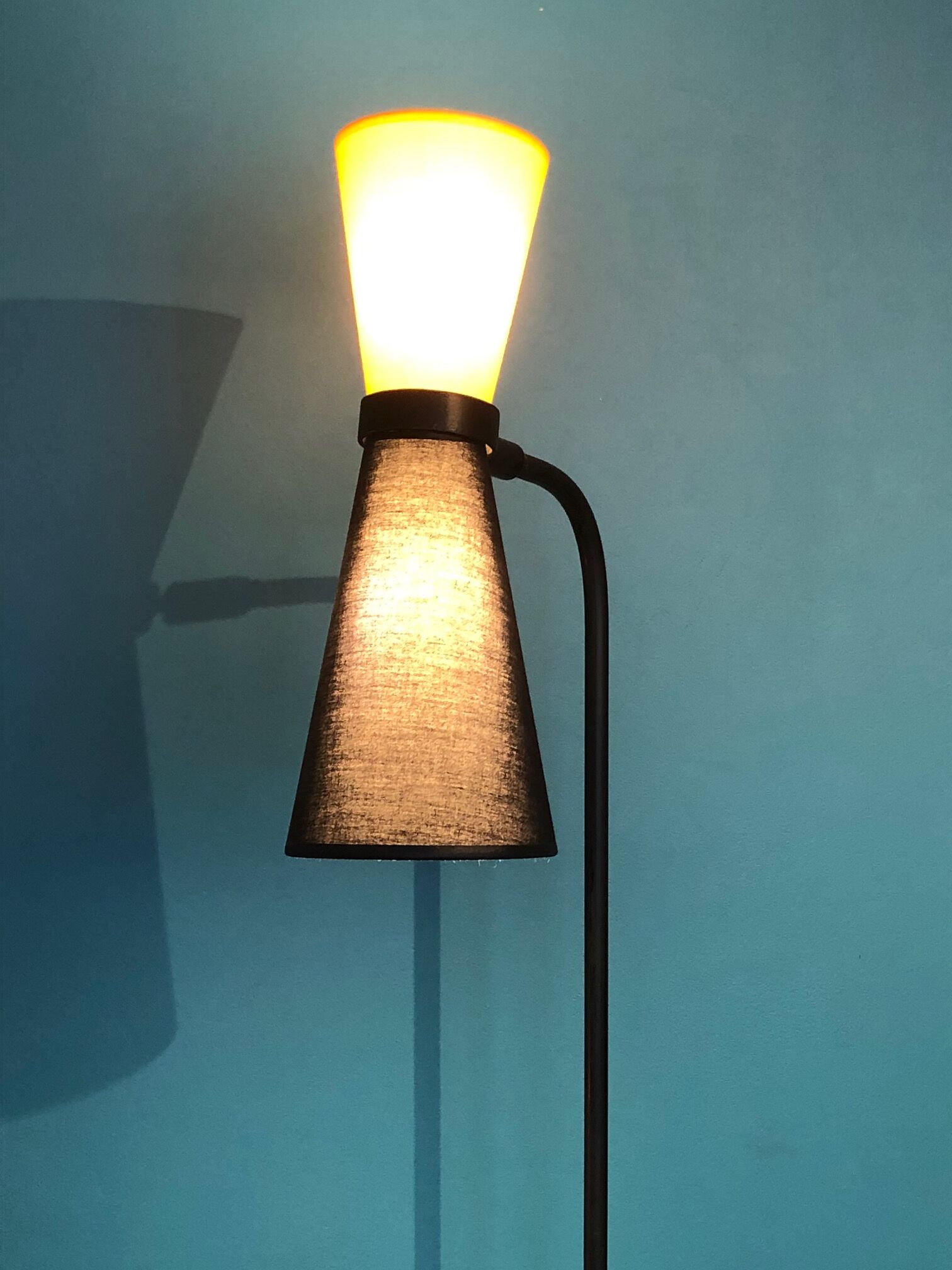 Lampadaire tripode vintage