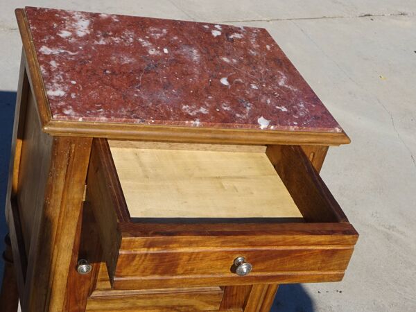 Ancienne table de chevet style Louis XVI en noyer, dessus marbre