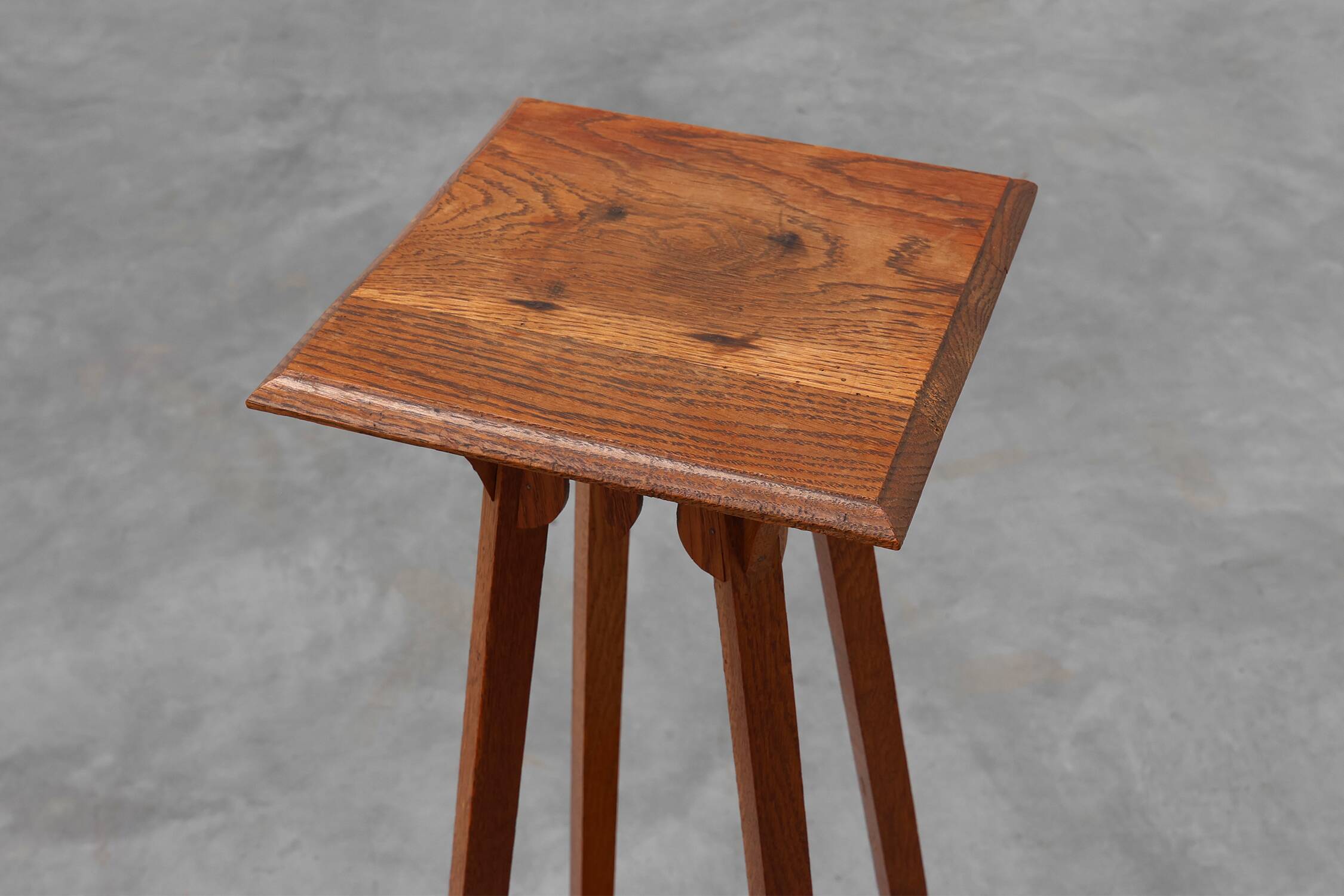 Art Deco tall oak wooden console or pedestal, France 1920s