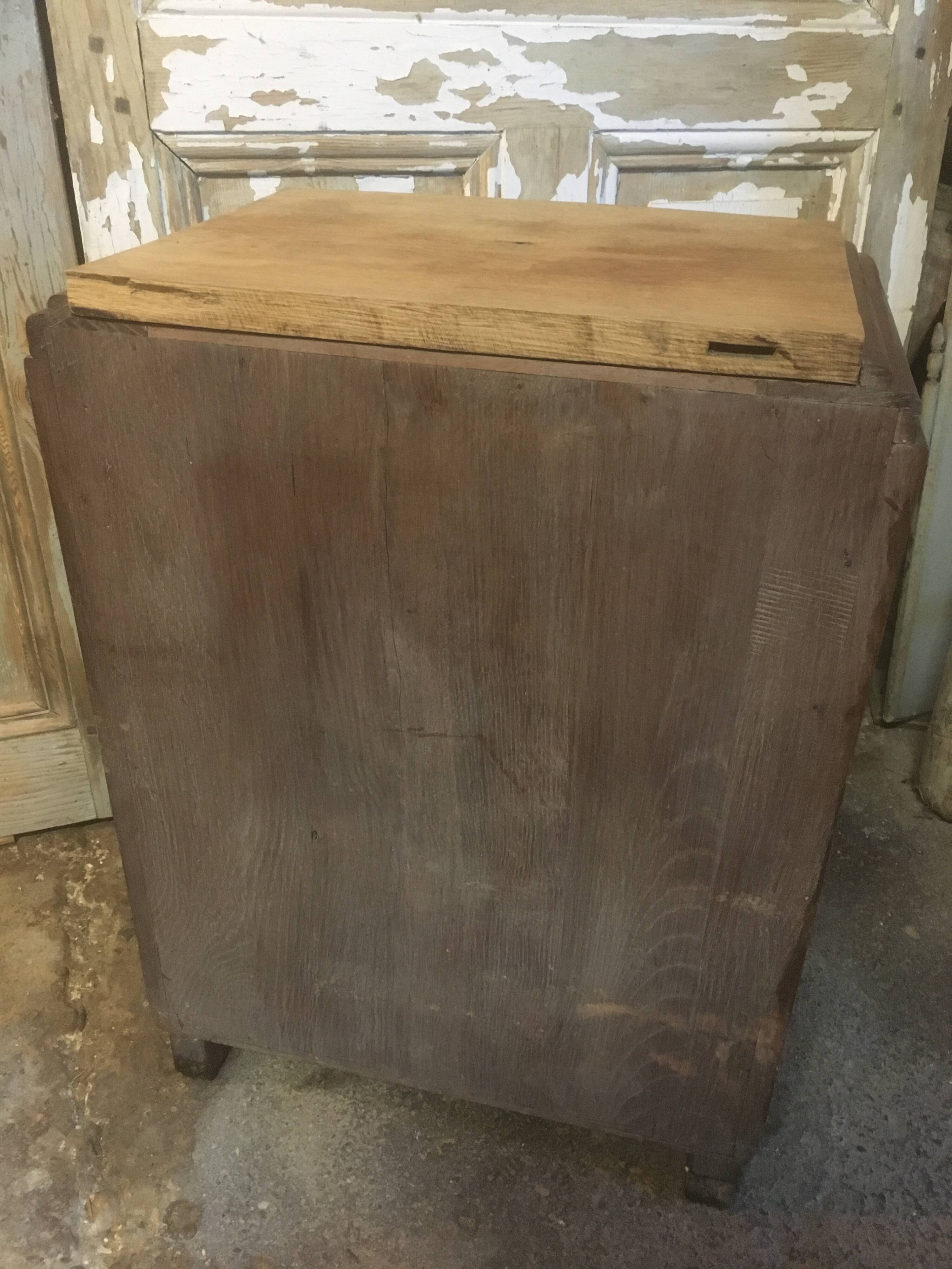 Oak bedside table from the 1930s/1940s.