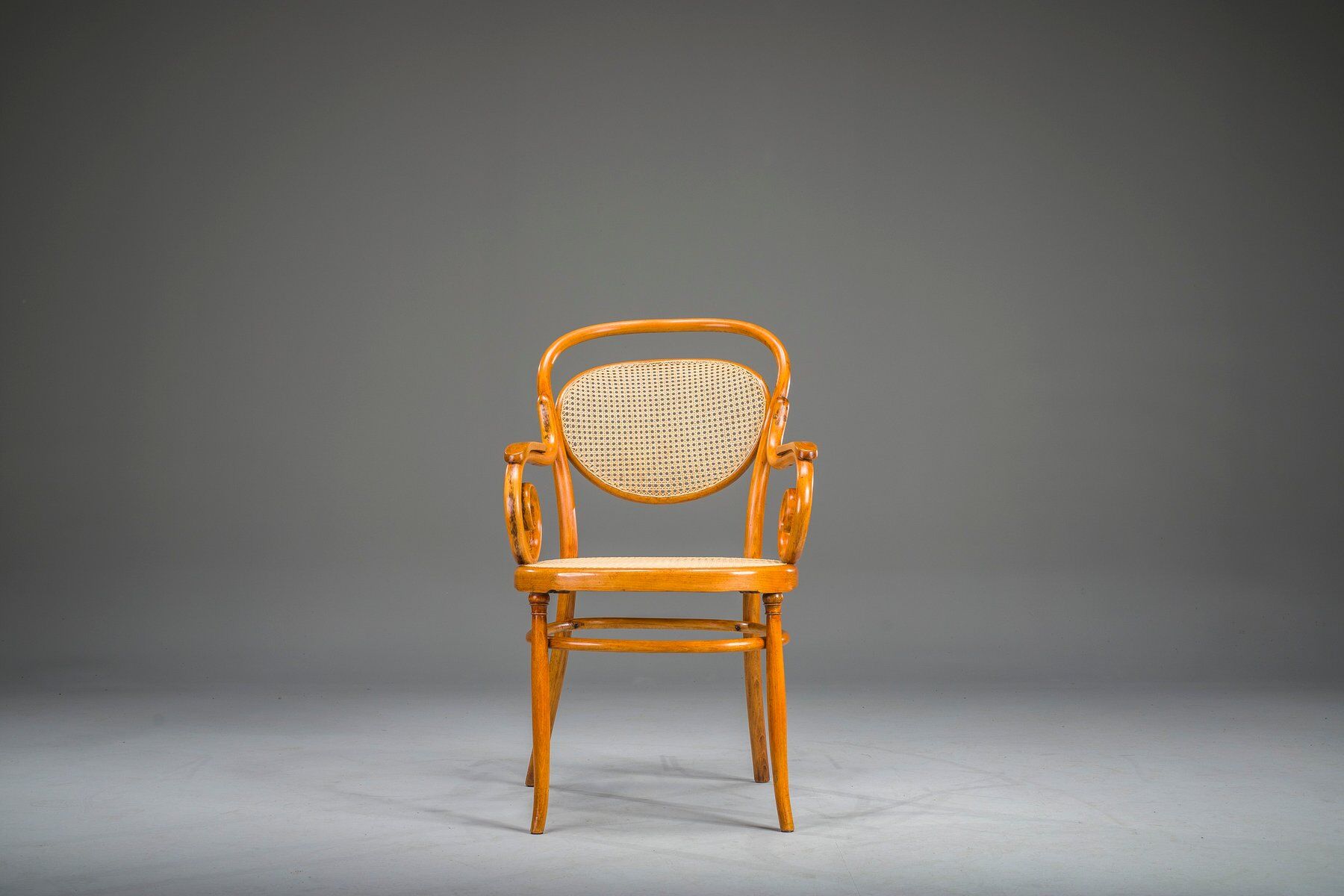 Antique Vienna chair from Thonet, 1860s