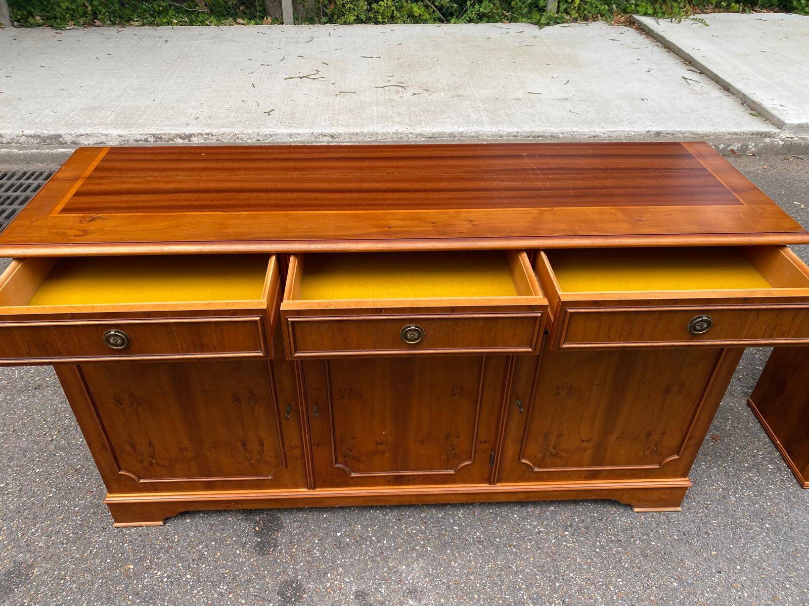 Large English solid wood library from the 19th century, 162cm.