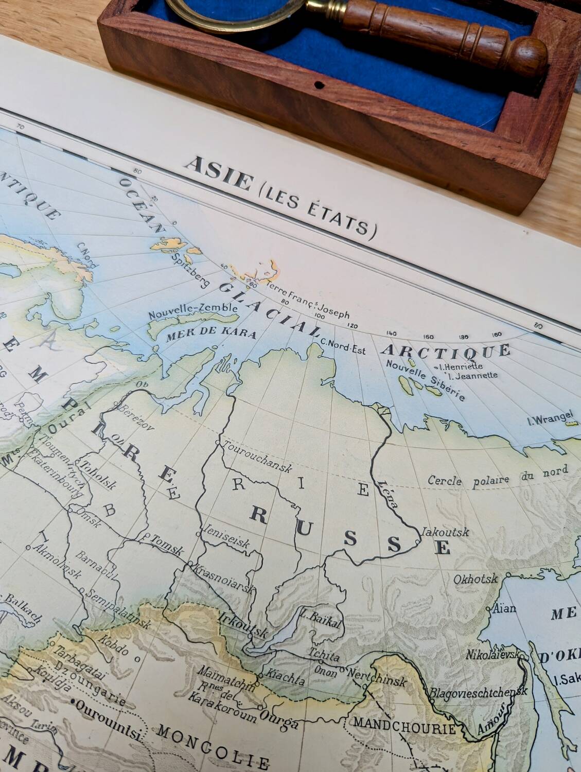 Printed in 1900, the states of Asia.