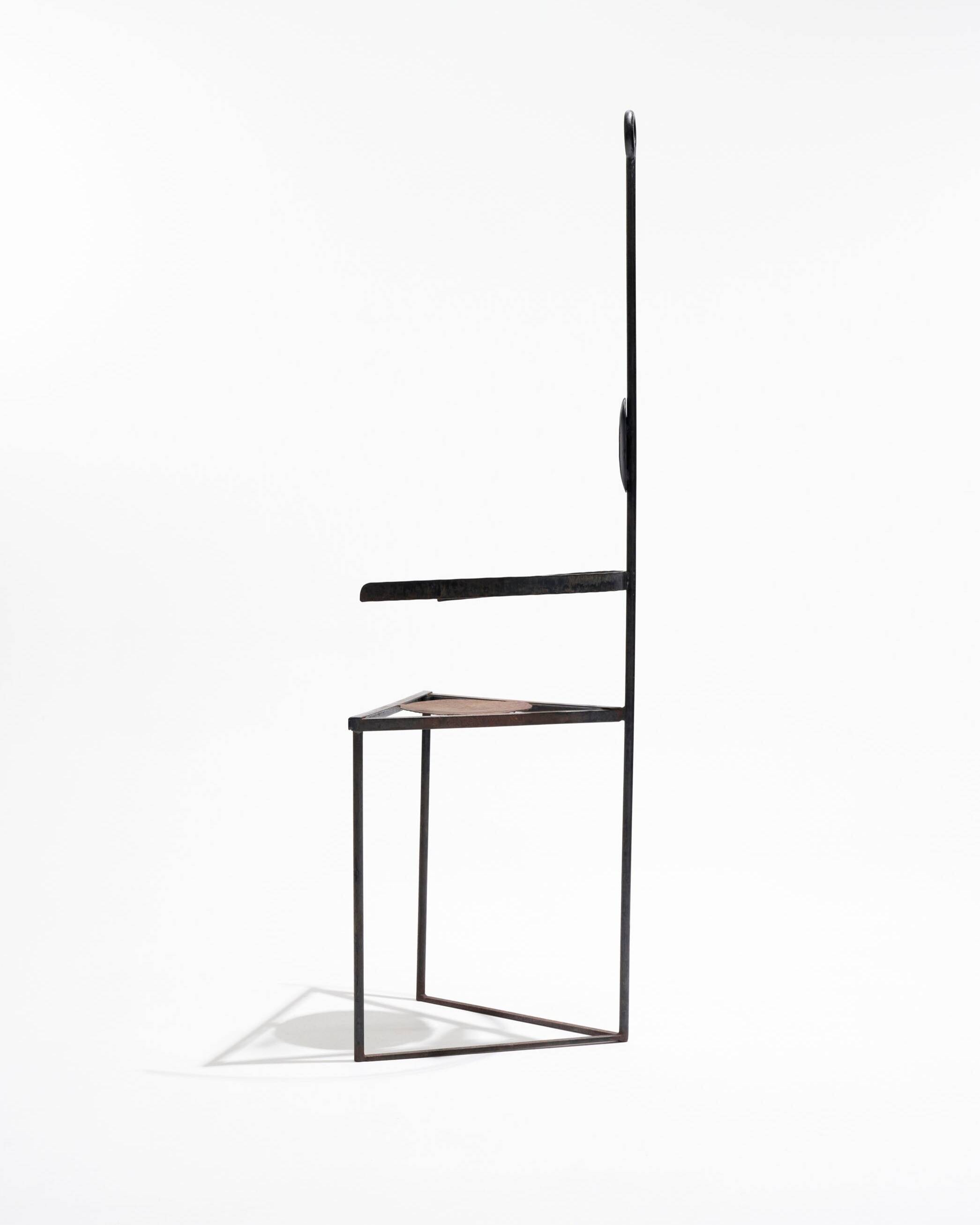 Chaise sculpturale en acier, 1980s