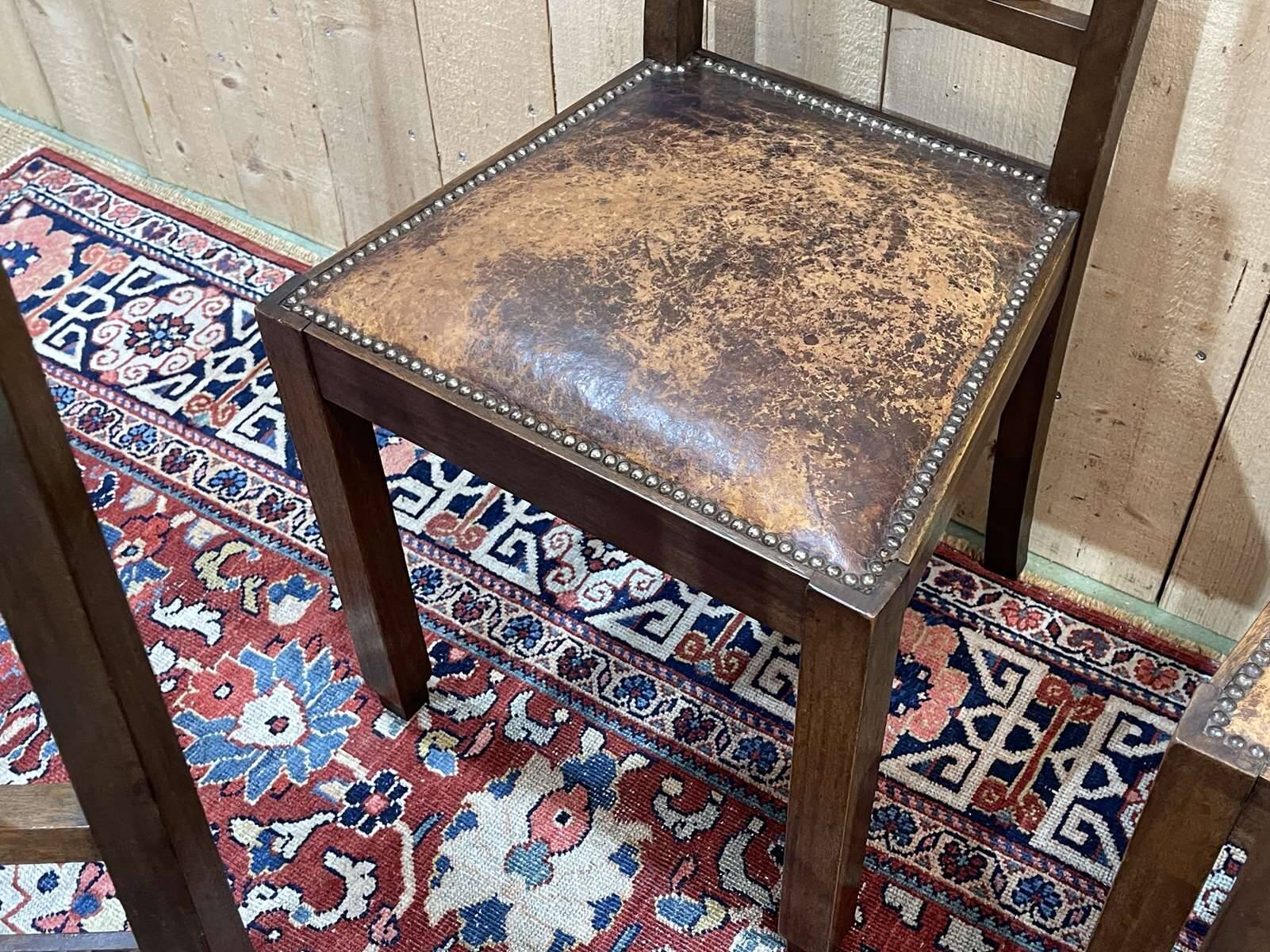 Series of 6 Art Deco chairs in mahogany and leather from the 1930s