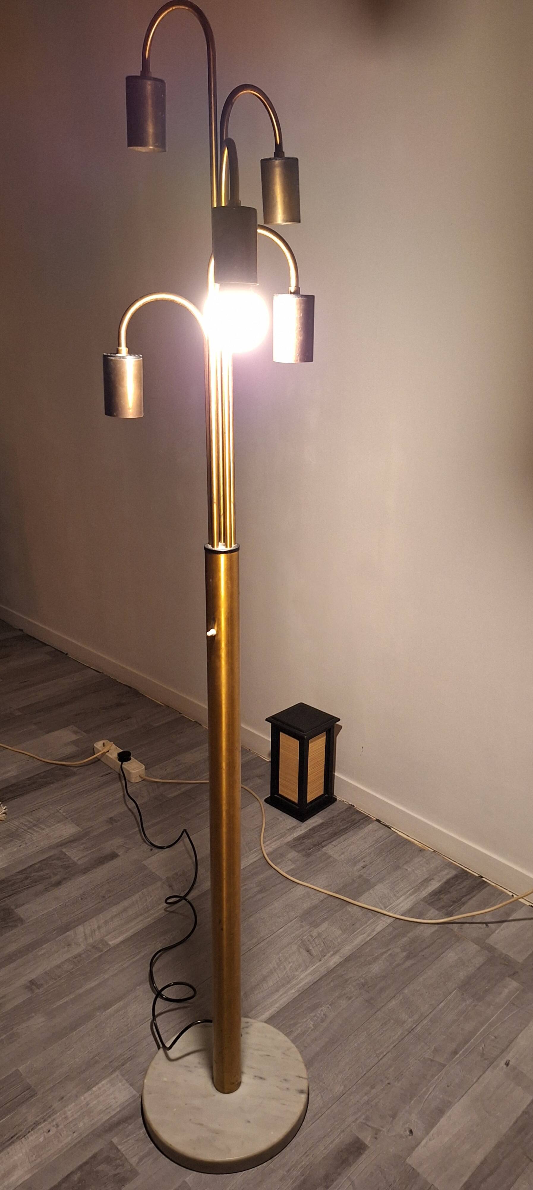 Vibtage floor lamp
