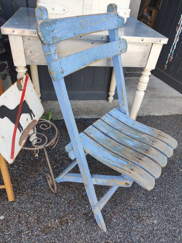 Chaise pliante de jardin en bois bleu