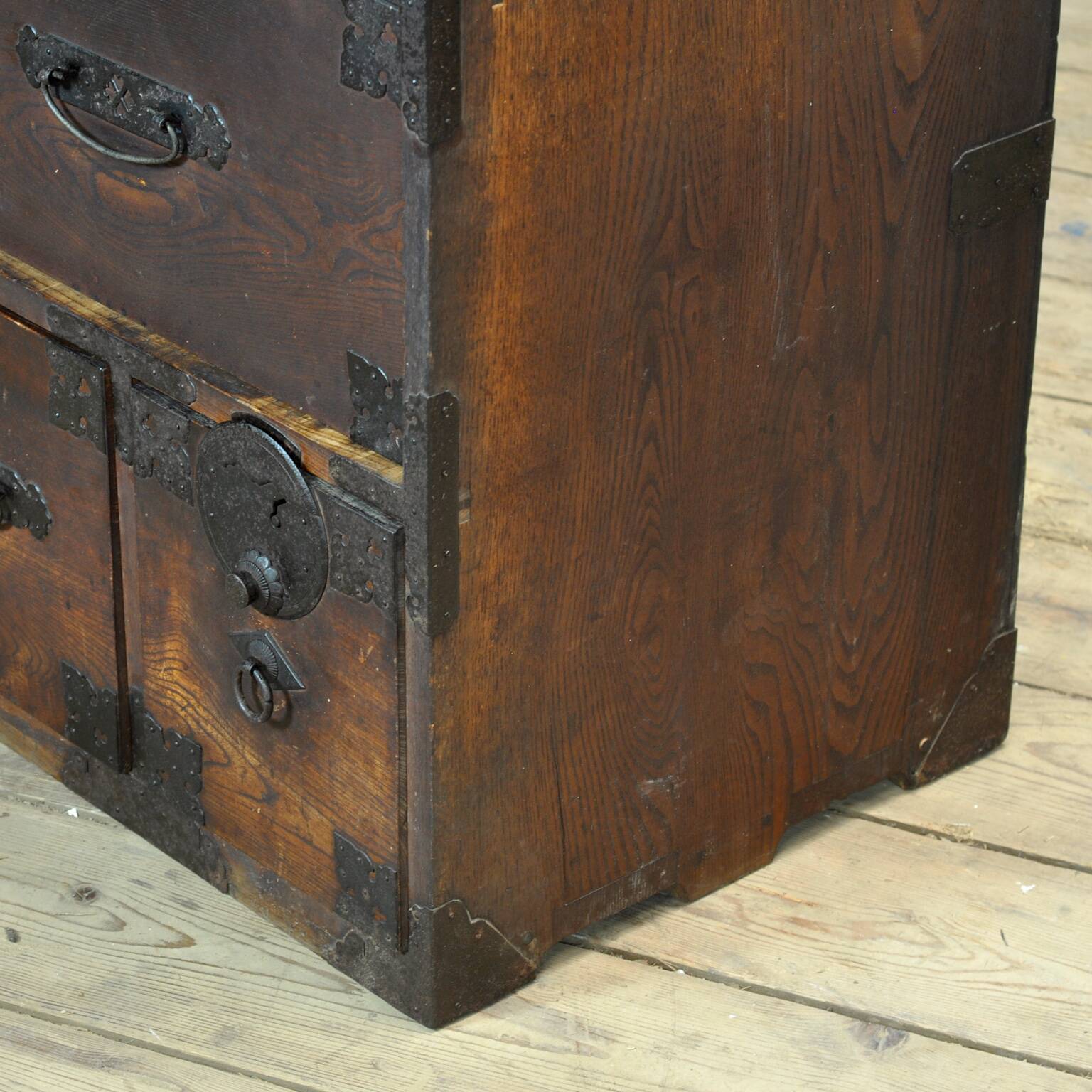 Commode Tansu japonaise, vers 1870