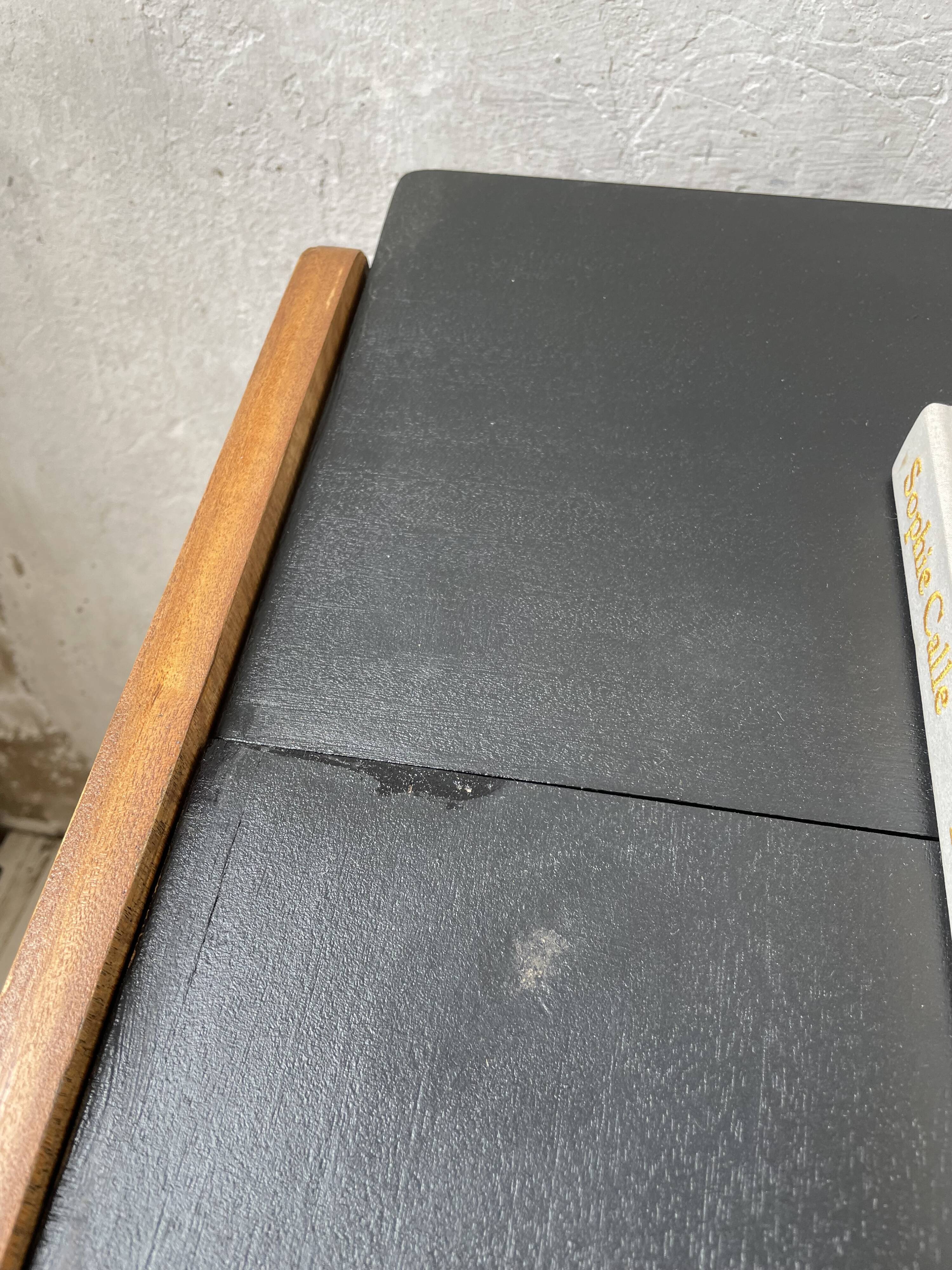 Console desktop feet compass 60s