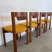 Set of 4 Scandinavian style chairs Girsberger 70s vintage solid wood