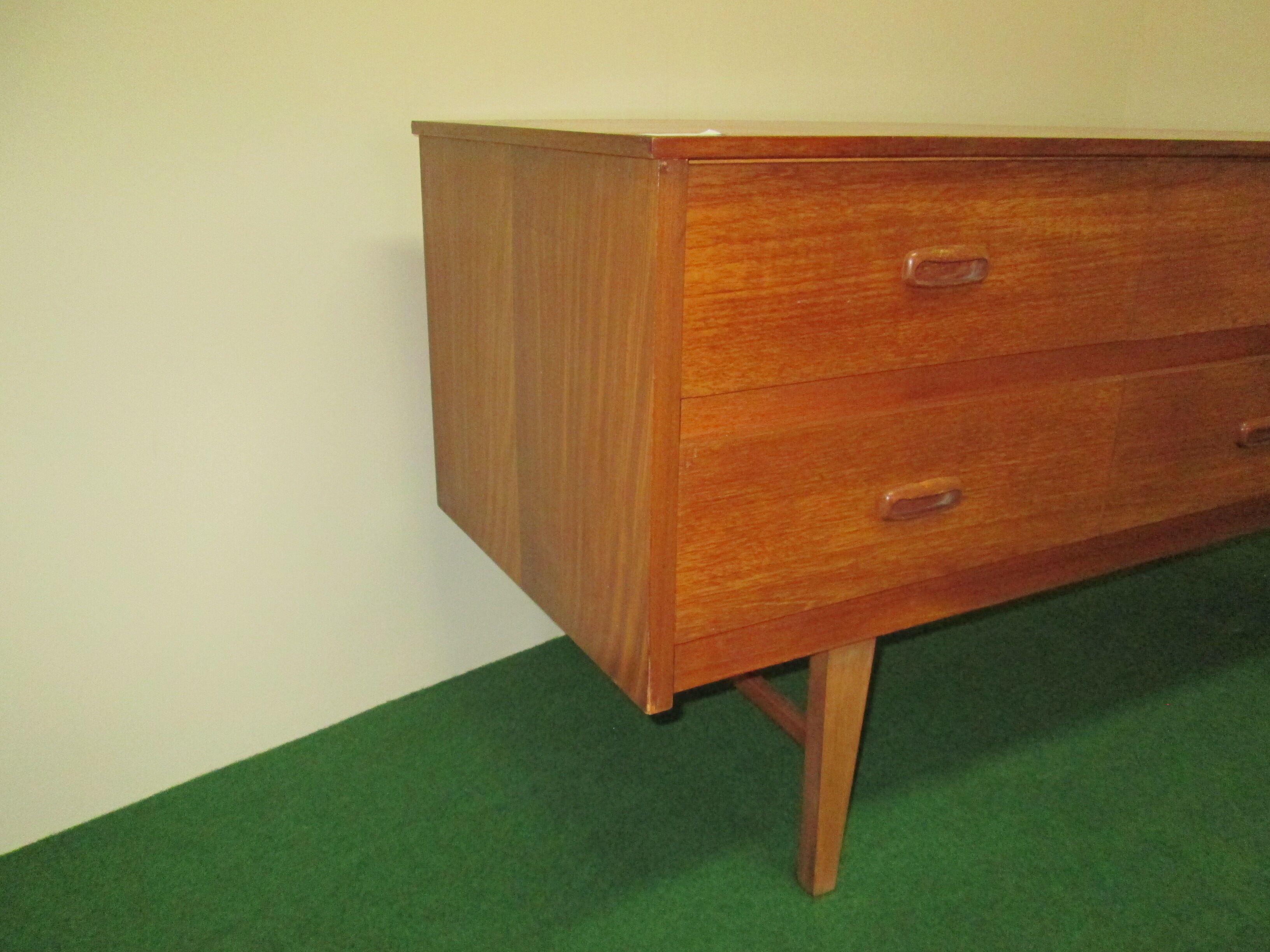 Commode en teck vintage
