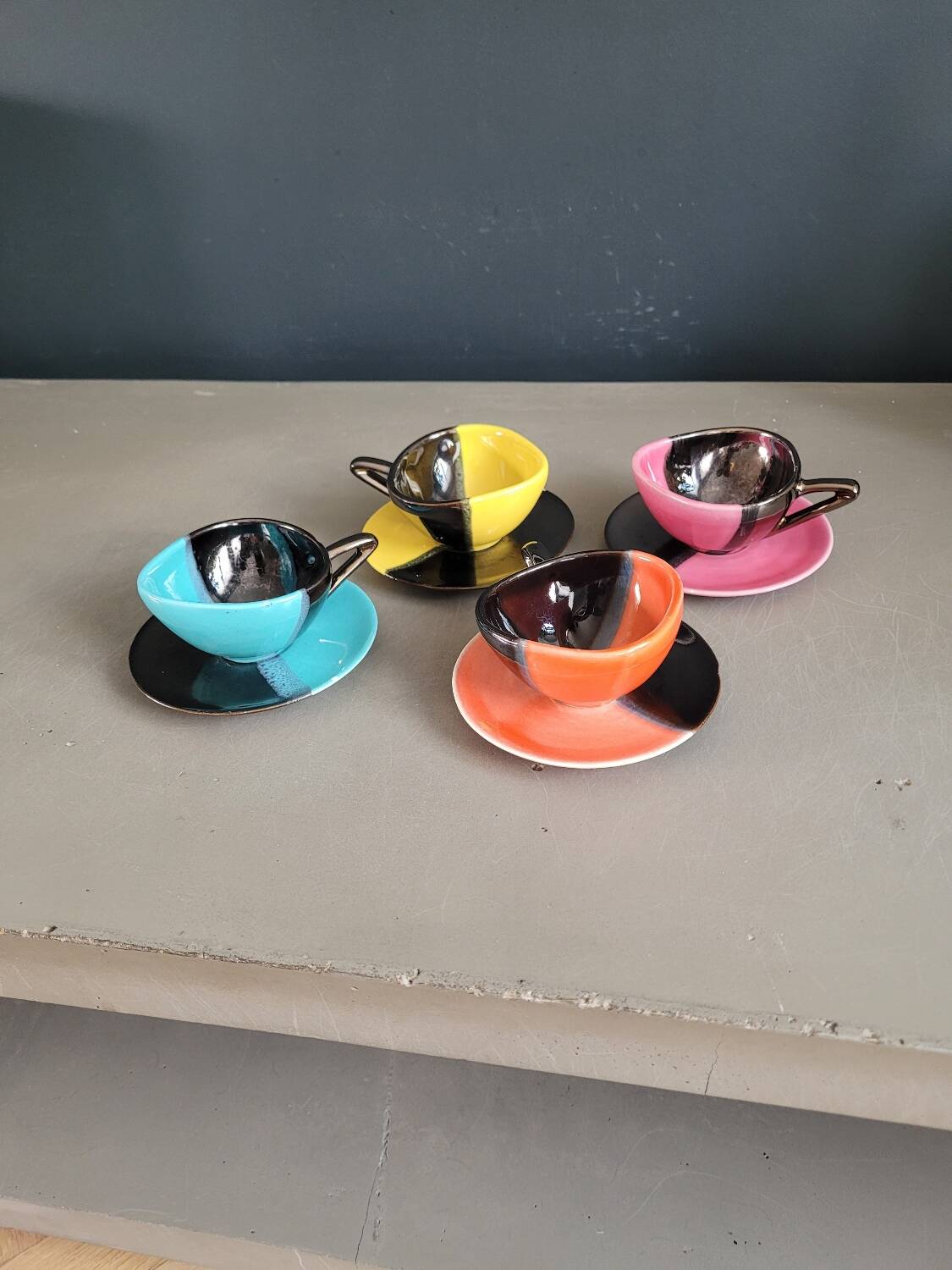 Set of 4 Vallauris coffee cups - Signed Luc Vallauris