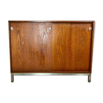 Small row style knoll 1960