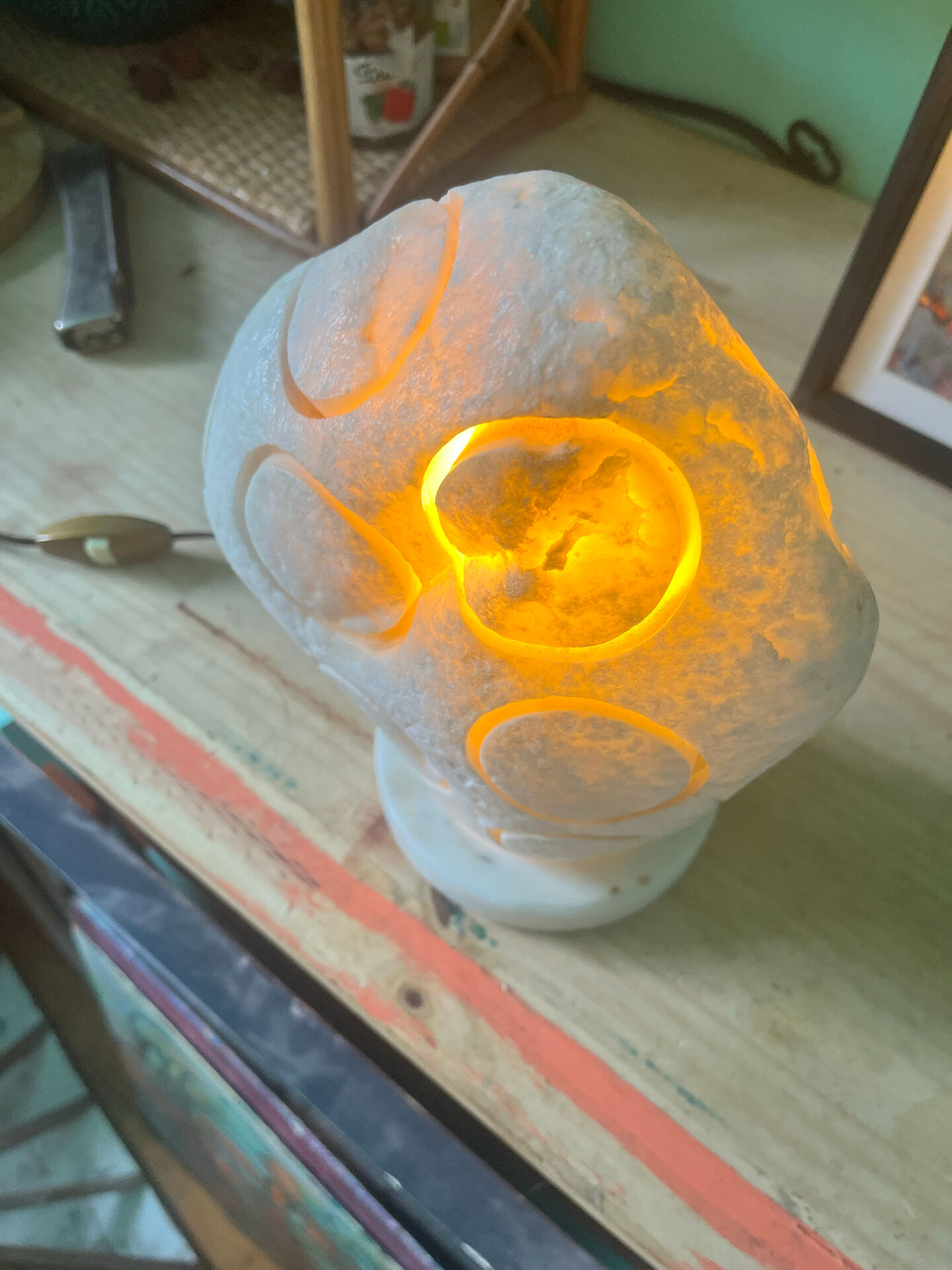Vintage carved stone mushroom table lamp
