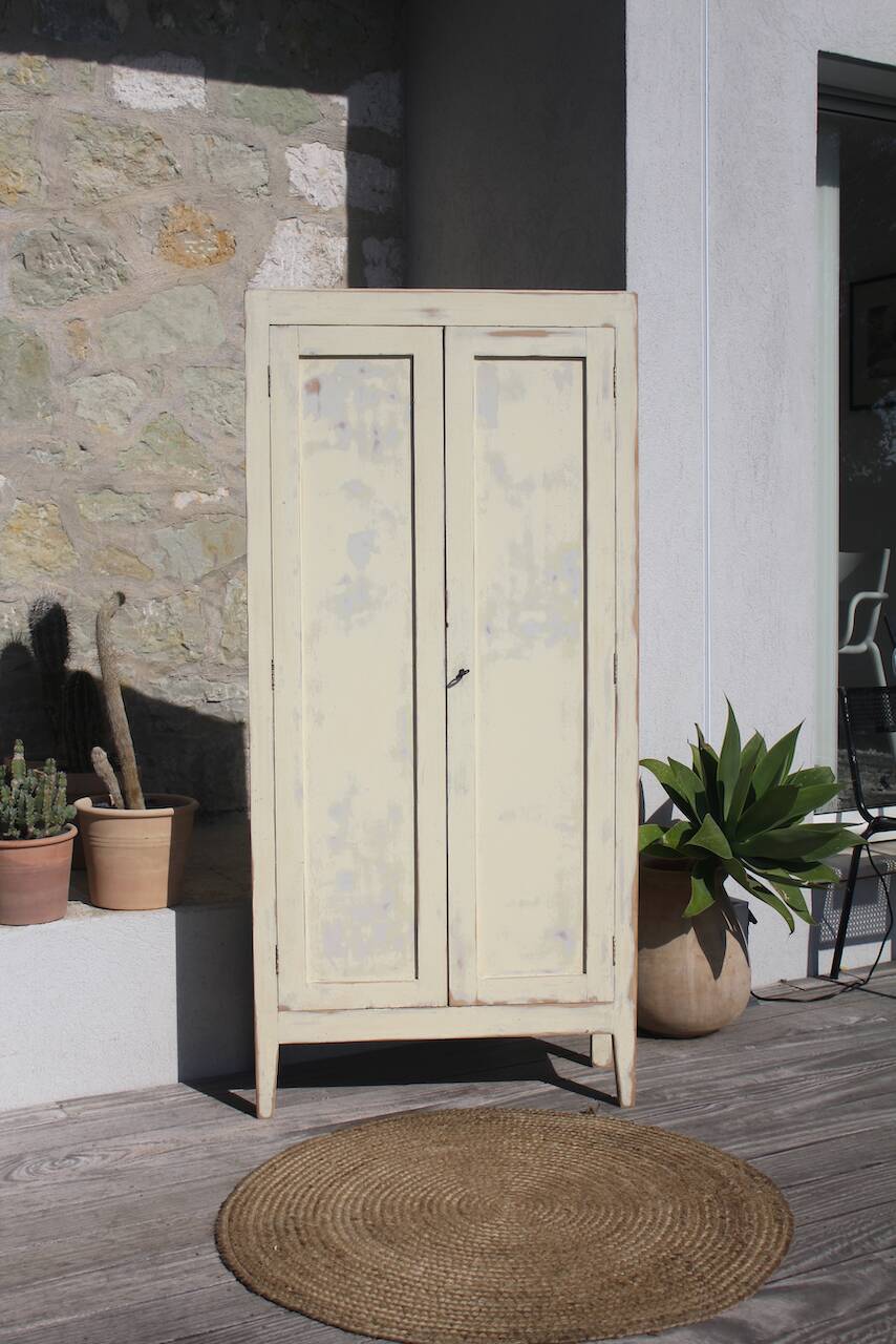 Small Parisian wardrobe