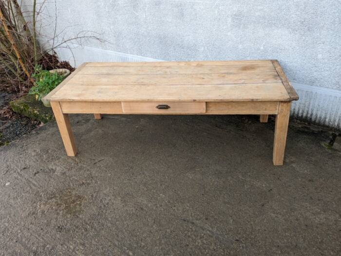 Coffee table, coffee farm table
