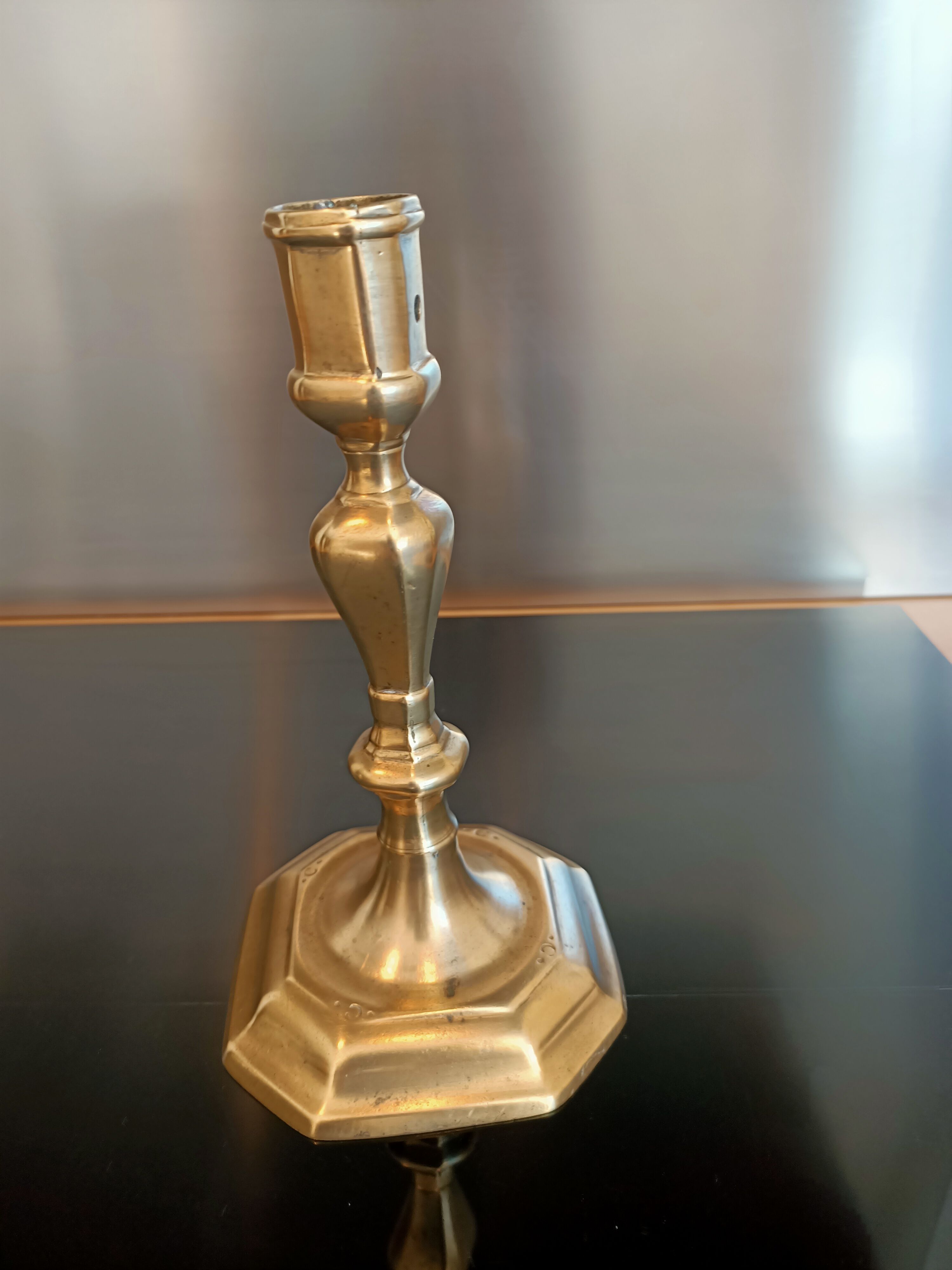 Candle holder in gilded bronze from the Louis XIV period