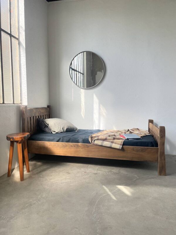 Lit en orme Aranjou brutaliste
